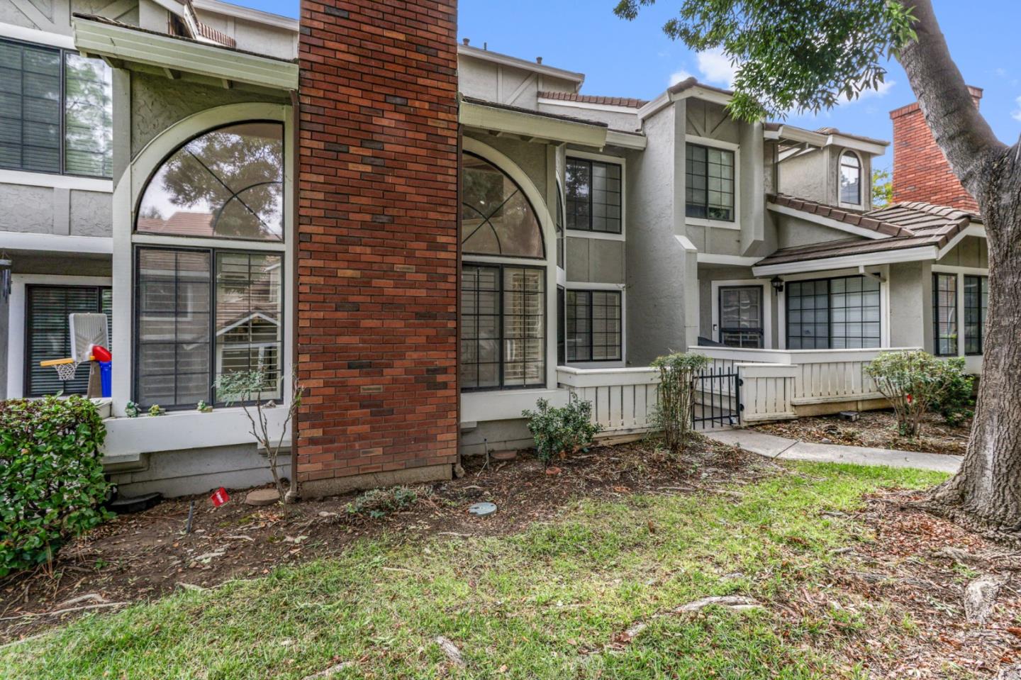 Detail Gallery Image 27 of 32 For 2625 Yerba Vista Ct, San Jose,  CA 95121 - 2 Beds | 2 Baths