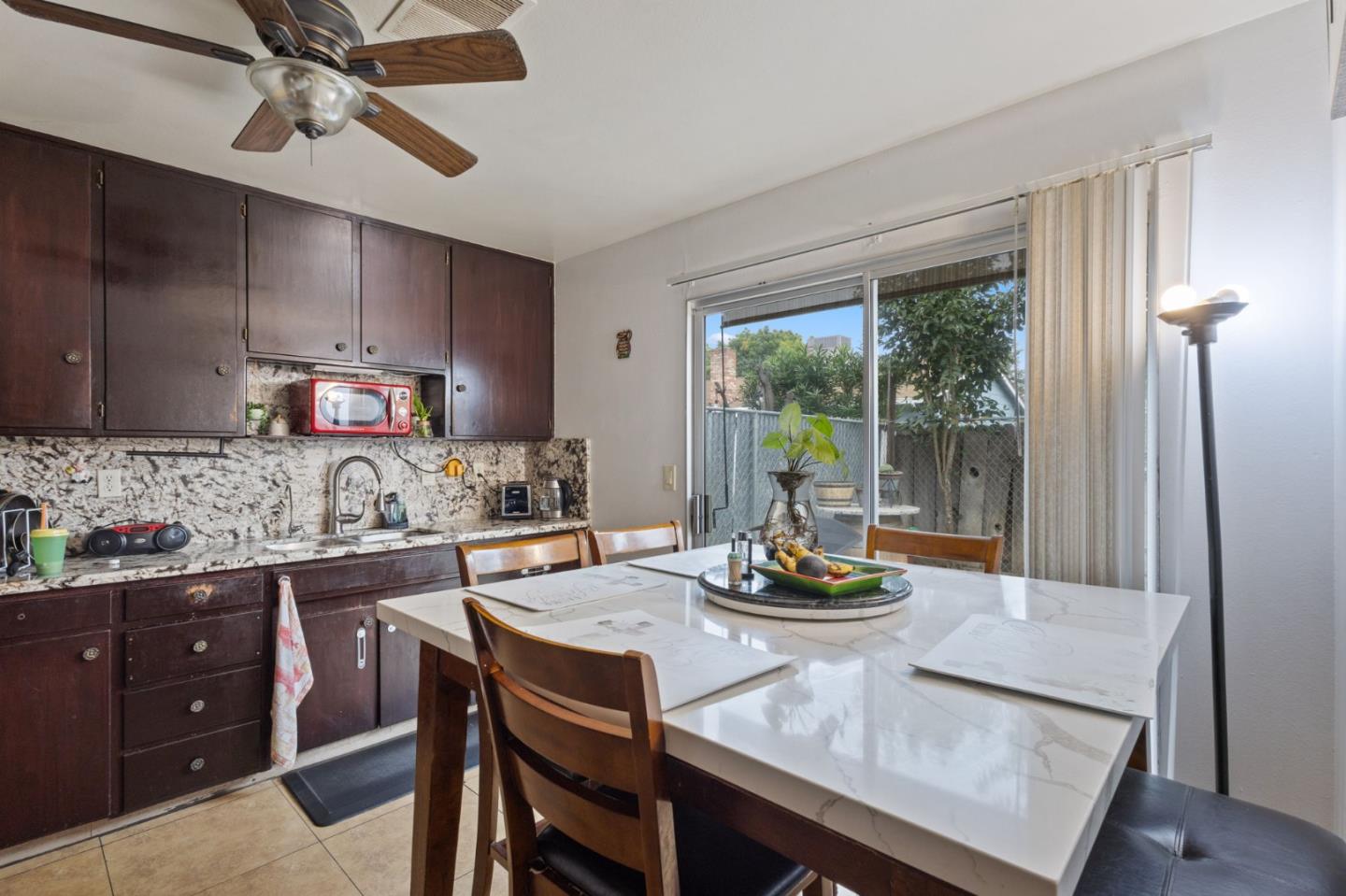 Detail Gallery Image 13 of 38 For 2012 W Rumble Rd, Modesto,  CA 95350 - – Beds | – Baths