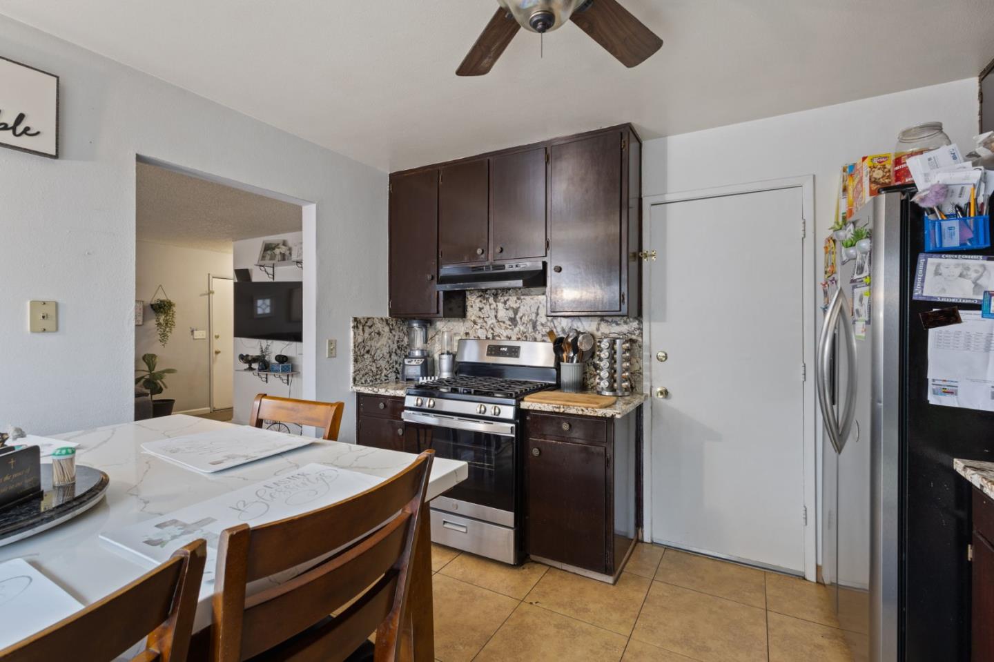 Detail Gallery Image 14 of 38 For 2012 W Rumble Rd, Modesto,  CA 95350 - – Beds | – Baths