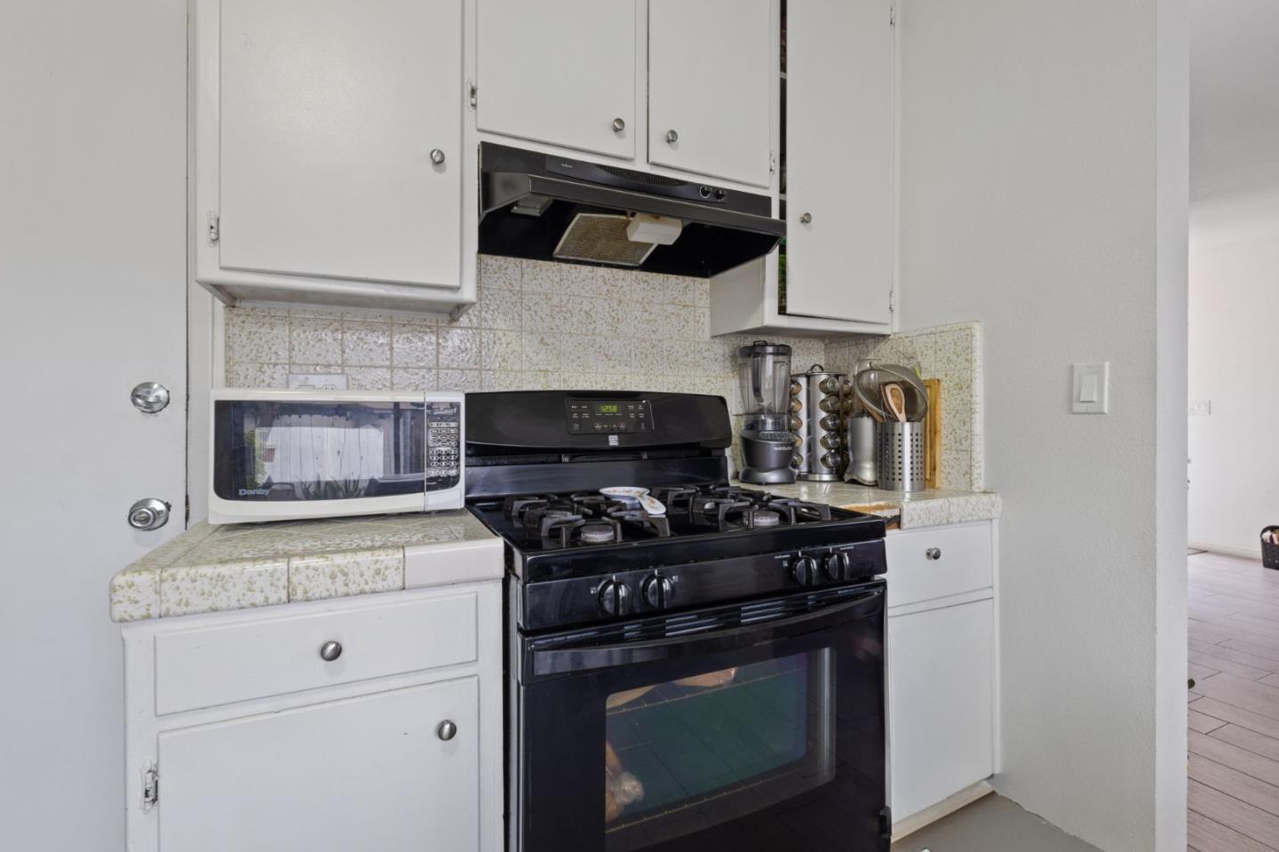 Detail Gallery Image 16 of 38 For 2012 W Rumble Rd, Modesto,  CA 95350 - – Beds | – Baths