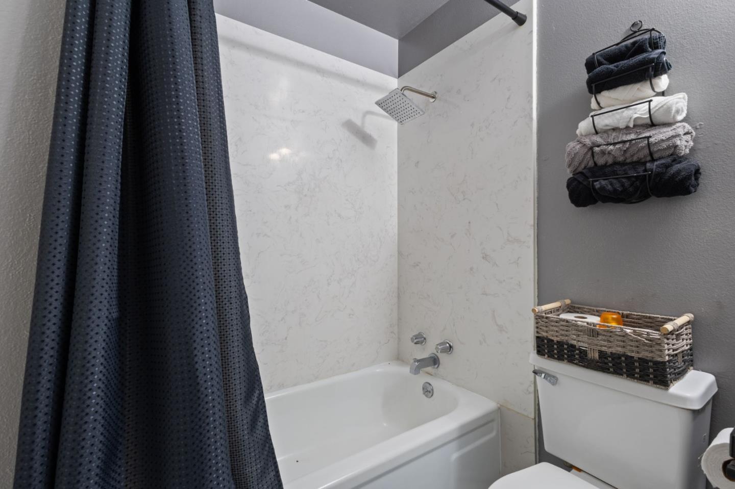 Detail Gallery Image 8 of 38 For 2012 W Rumble Rd, Modesto,  CA 95350 - – Beds | – Baths