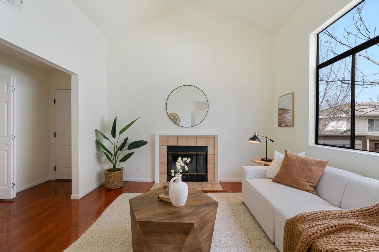 Detail Gallery Image 10 of 35 For 1399 Meadow Ridge Cir, San Jose,  CA 95131 - 3 Beds | 2 Baths