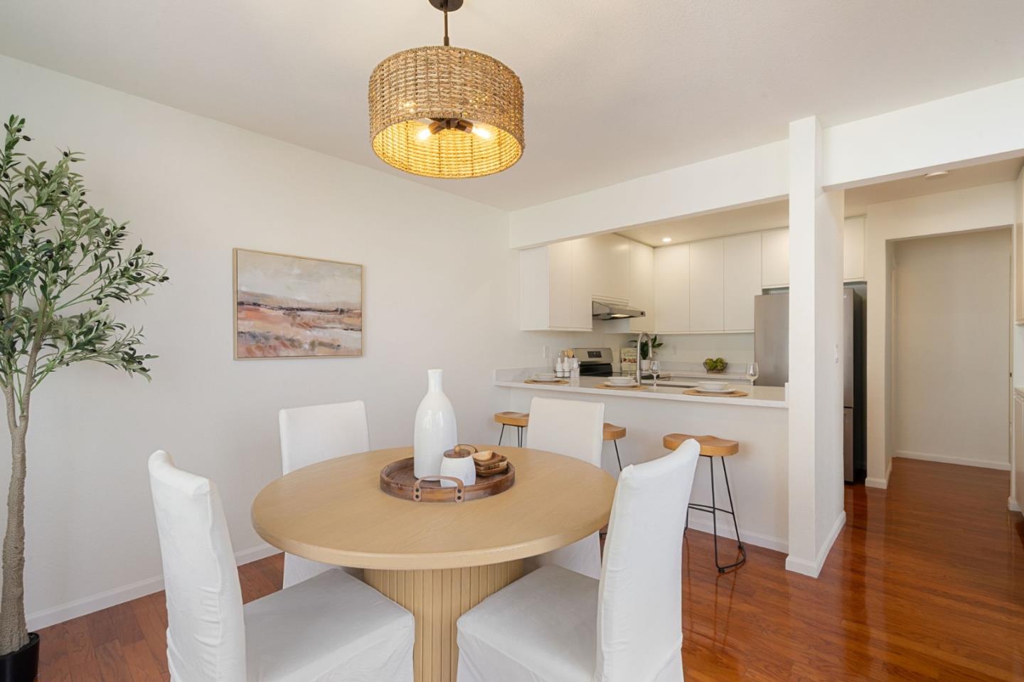 Detail Gallery Image 15 of 35 For 1399 Meadow Ridge Cir, San Jose,  CA 95131 - 3 Beds | 2 Baths