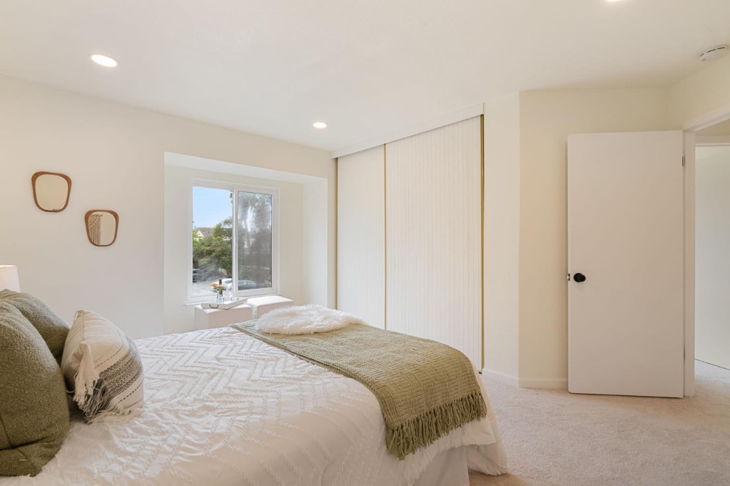 Detail Gallery Image 27 of 35 For 1399 Meadow Ridge Cir, San Jose,  CA 95131 - 3 Beds | 2 Baths