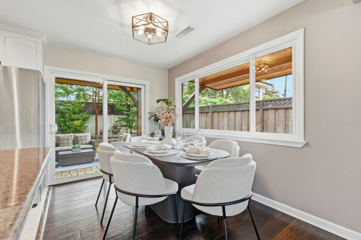 Detail Gallery Image 16 of 44 For 2982 Rosemary Ln, San Jose,  CA 95128 - 3 Beds | 2 Baths