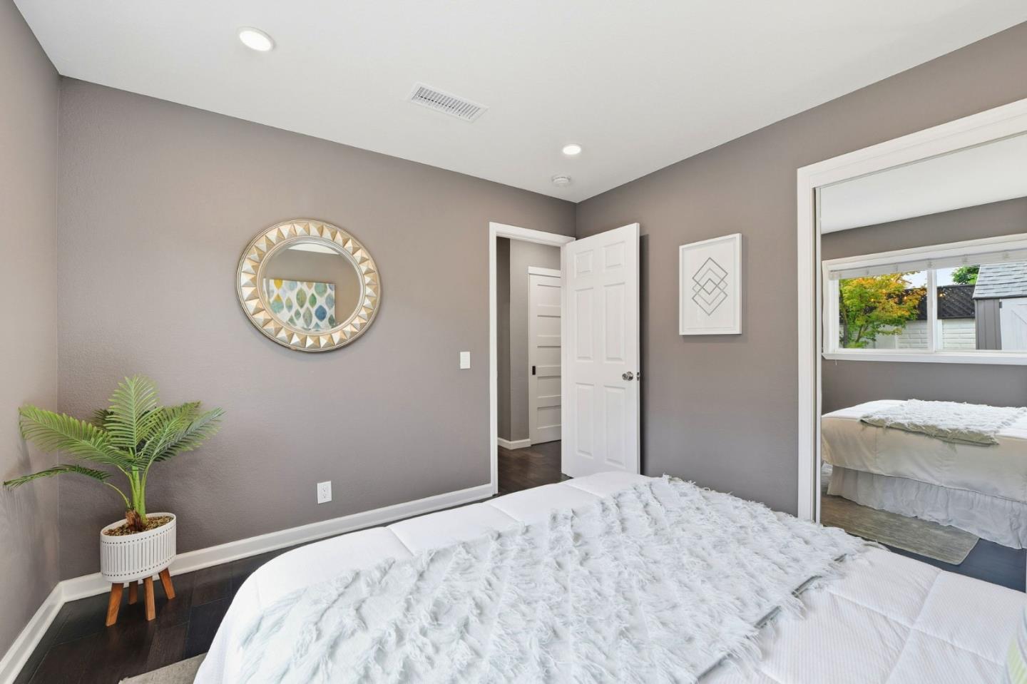 Detail Gallery Image 20 of 44 For 2982 Rosemary Ln, San Jose,  CA 95128 - 3 Beds | 2 Baths