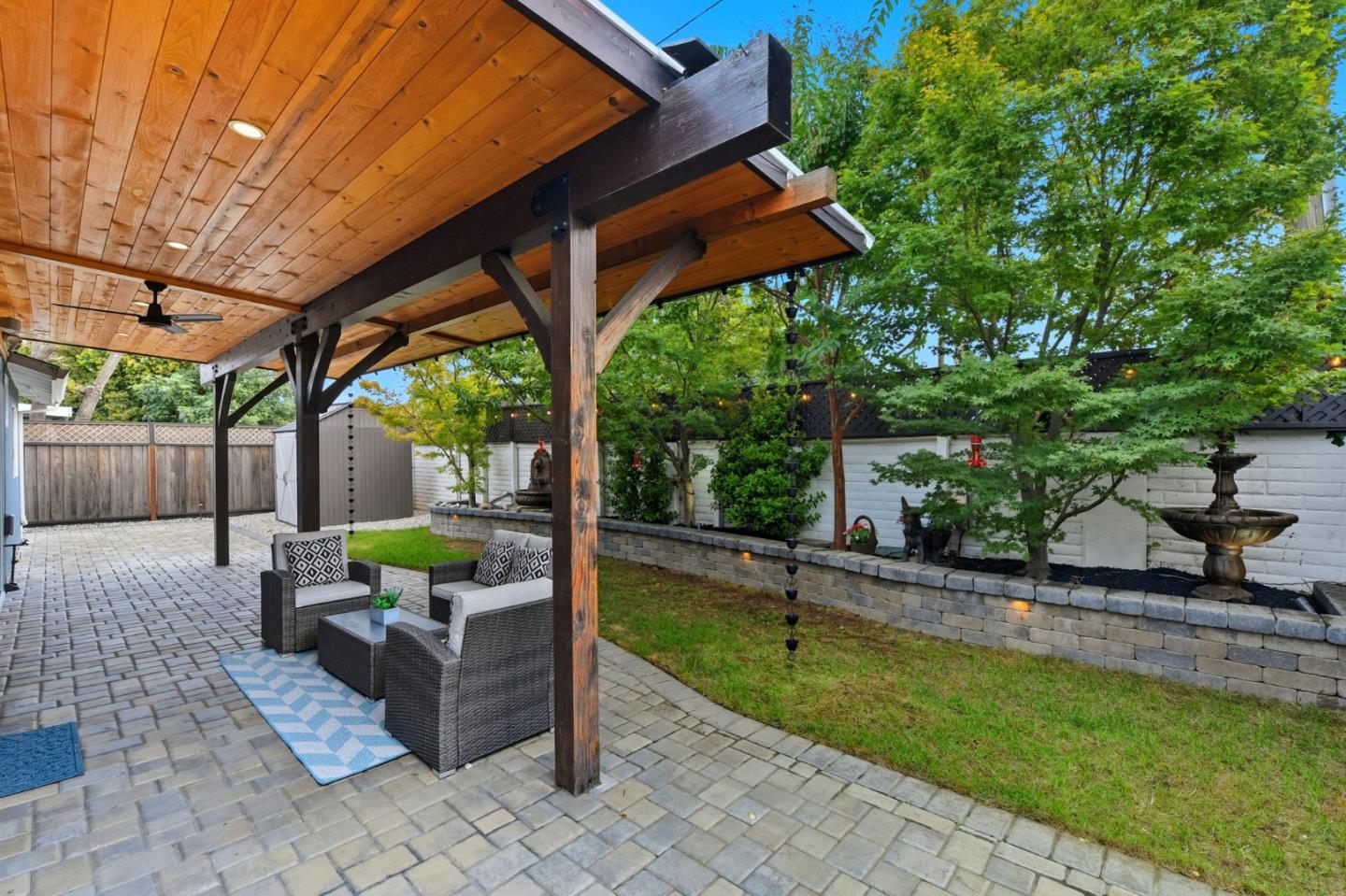 Detail Gallery Image 33 of 44 For 2982 Rosemary Ln, San Jose,  CA 95128 - 3 Beds | 2 Baths