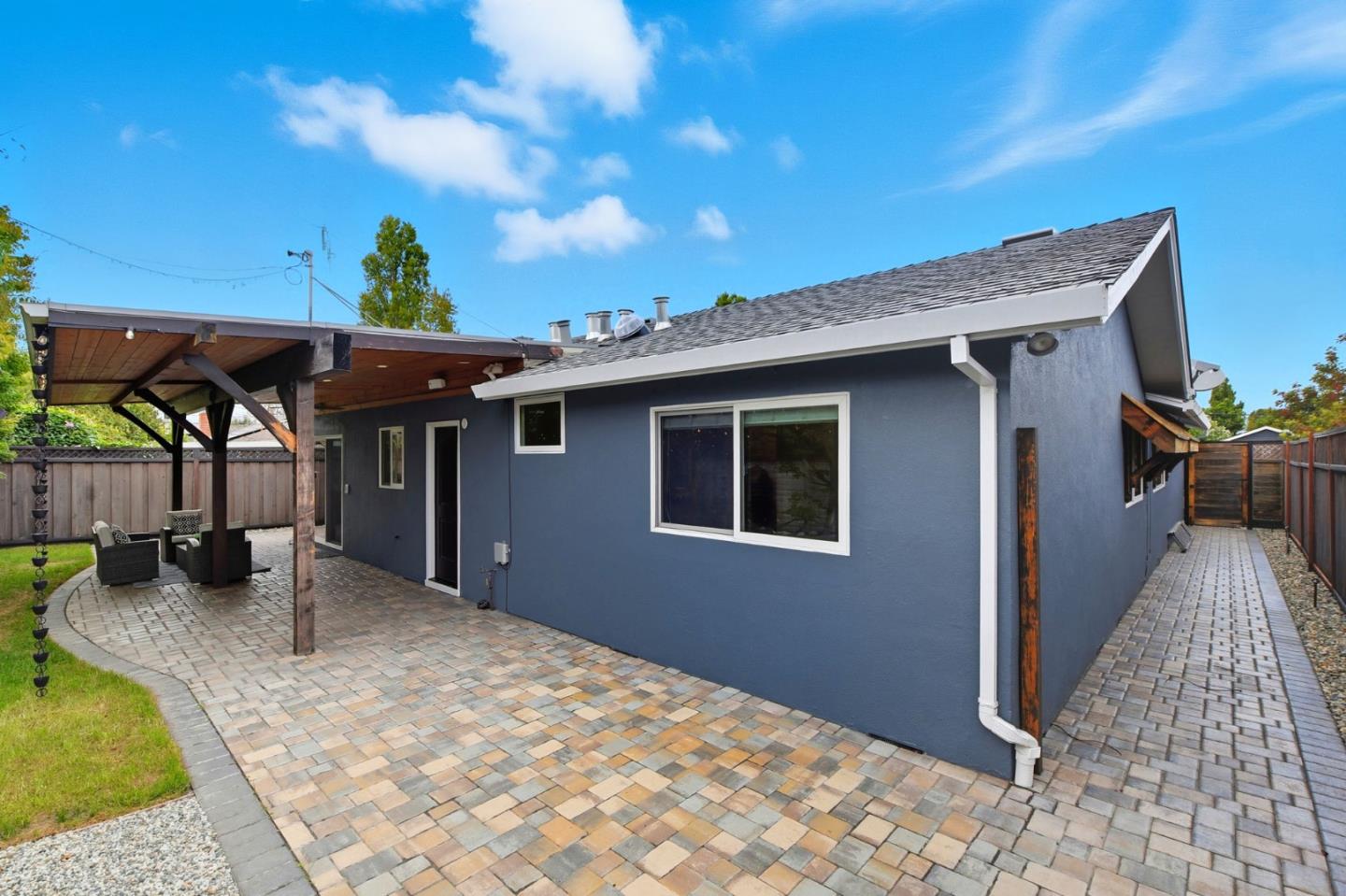 Detail Gallery Image 35 of 44 For 2982 Rosemary Ln, San Jose,  CA 95128 - 3 Beds | 2 Baths