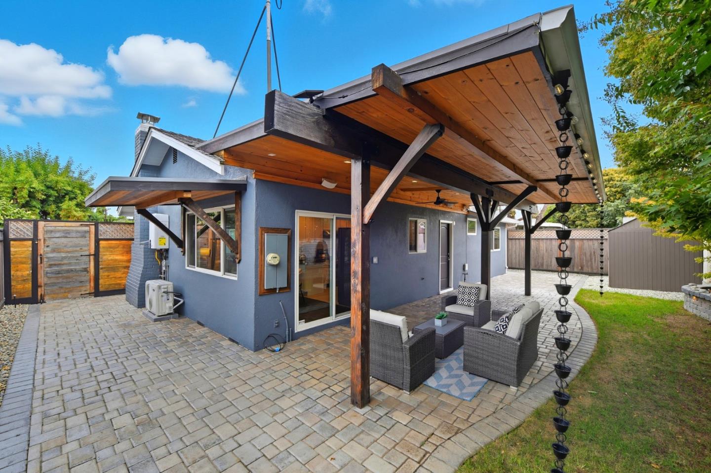 Detail Gallery Image 37 of 44 For 2982 Rosemary Ln, San Jose,  CA 95128 - 3 Beds | 2 Baths