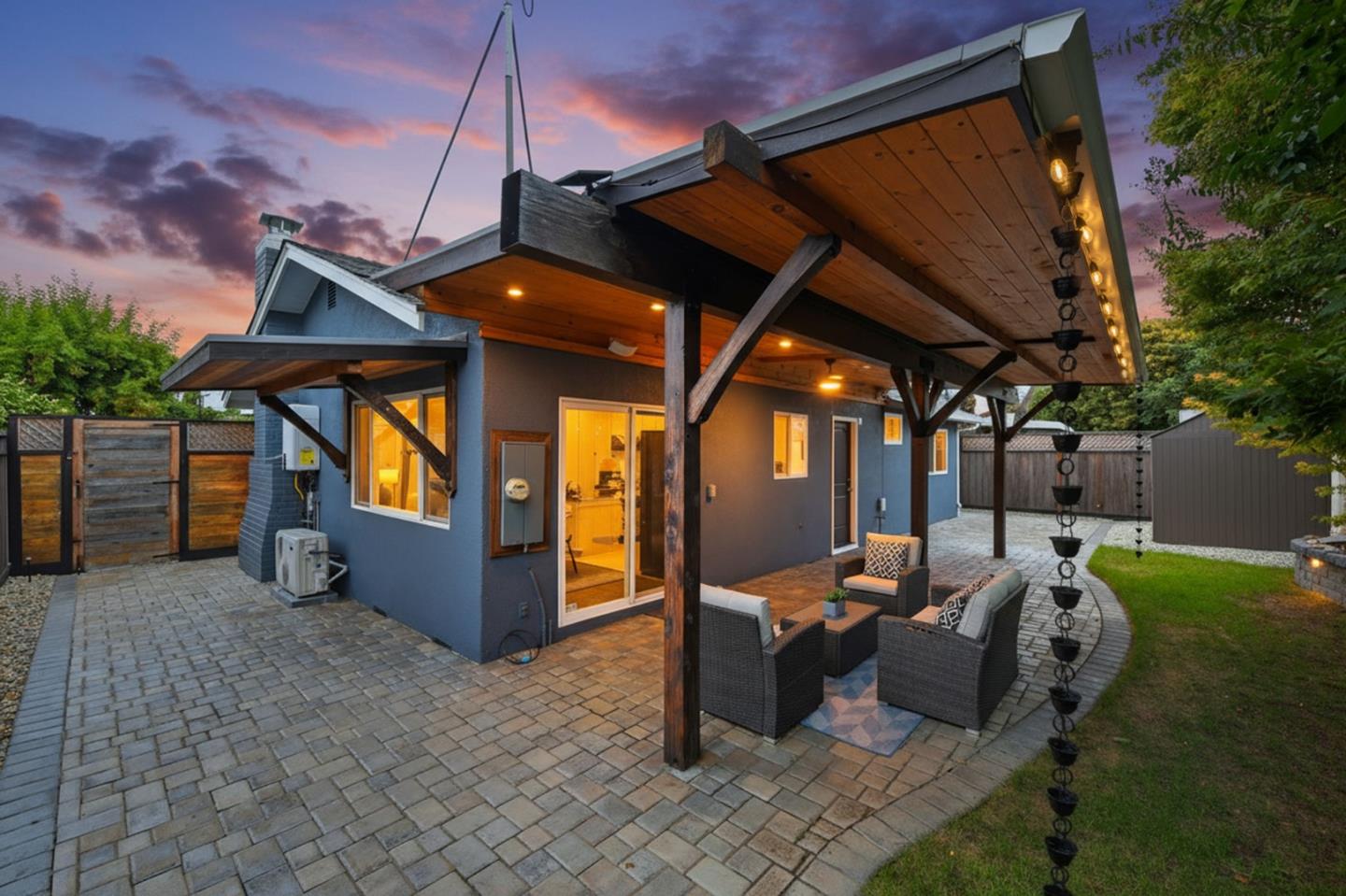 Detail Gallery Image 40 of 44 For 2982 Rosemary Ln, San Jose,  CA 95128 - 3 Beds | 2 Baths