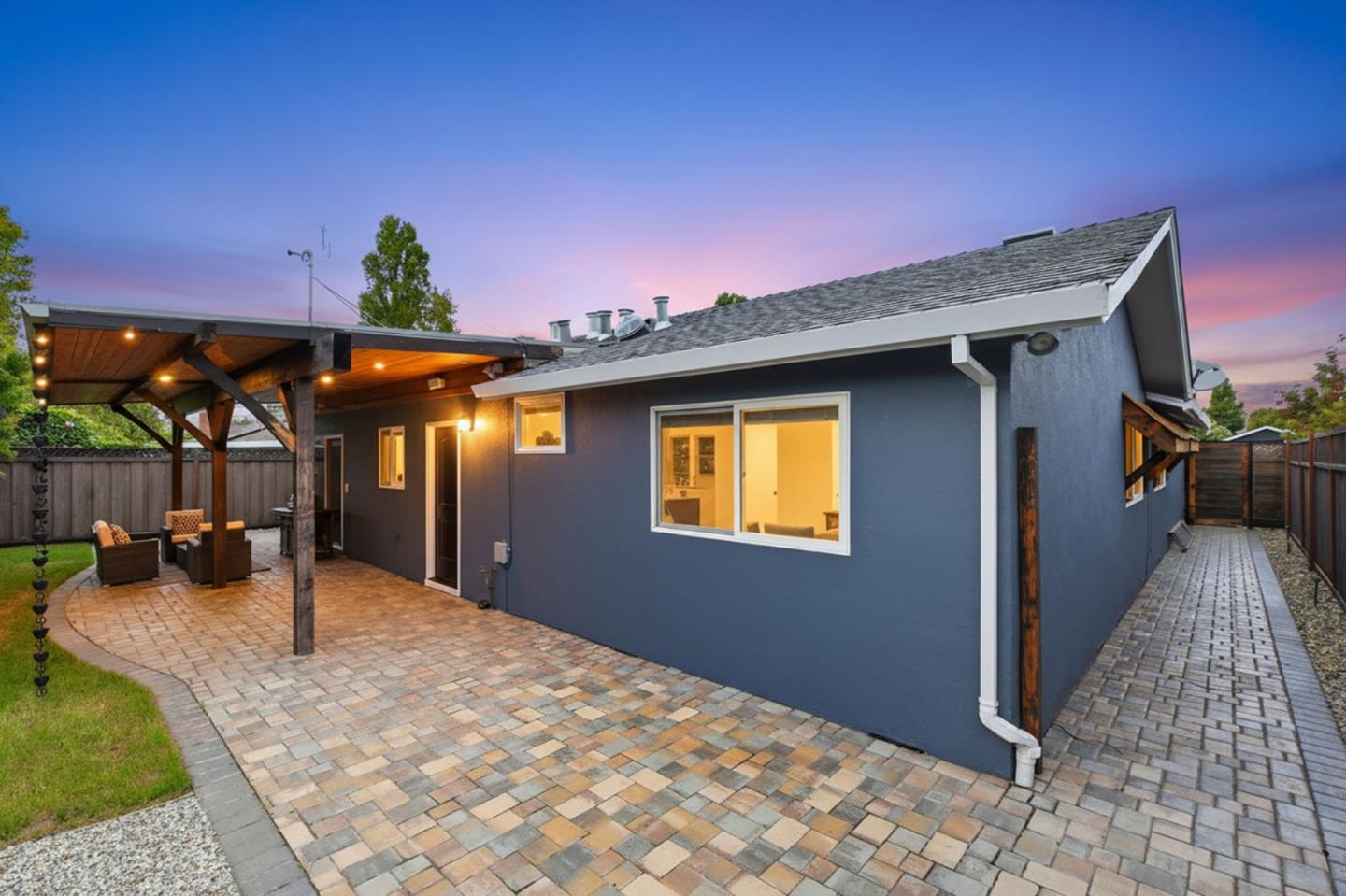 Detail Gallery Image 42 of 44 For 2982 Rosemary Ln, San Jose,  CA 95128 - 3 Beds | 2 Baths