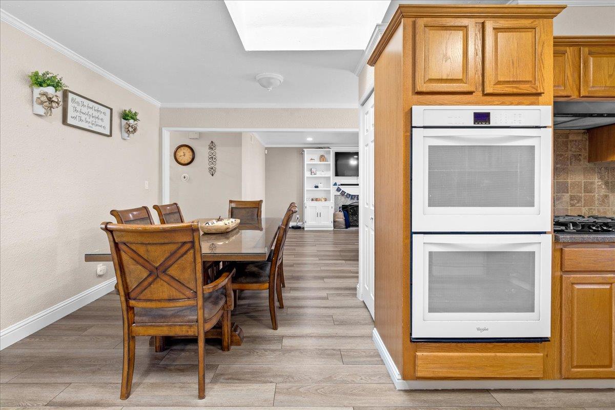 Detail Gallery Image 12 of 39 For 1043 Heather Dr, Salinas,  CA 93906 - 3 Beds | 2 Baths