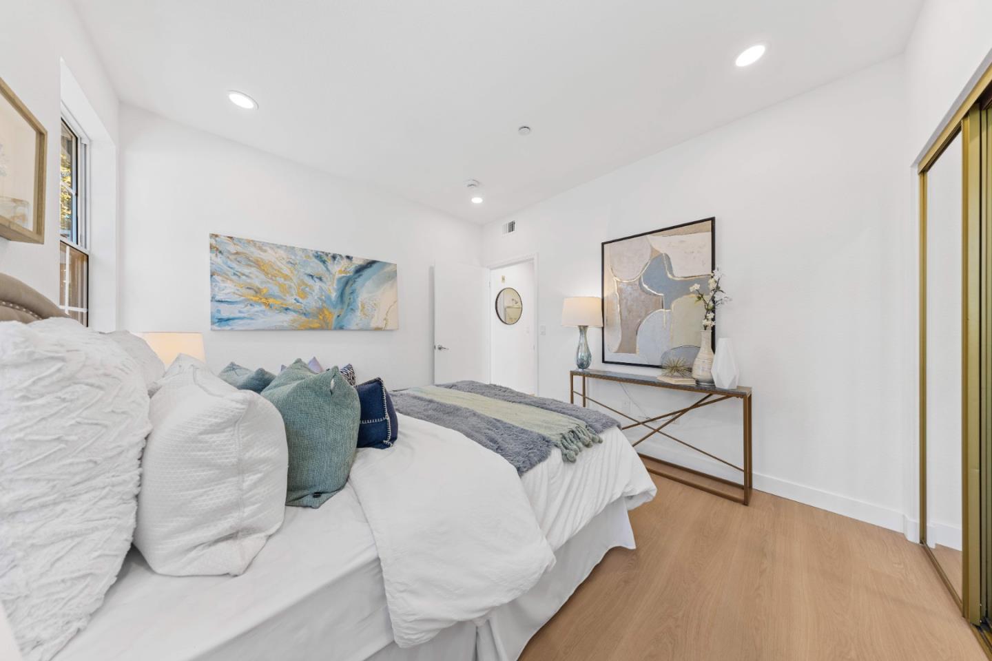 Detail Gallery Image 19 of 28 For 605 Arcadia Ter #106,  Sunnyvale,  CA 94085 - 2 Beds | 2 Baths