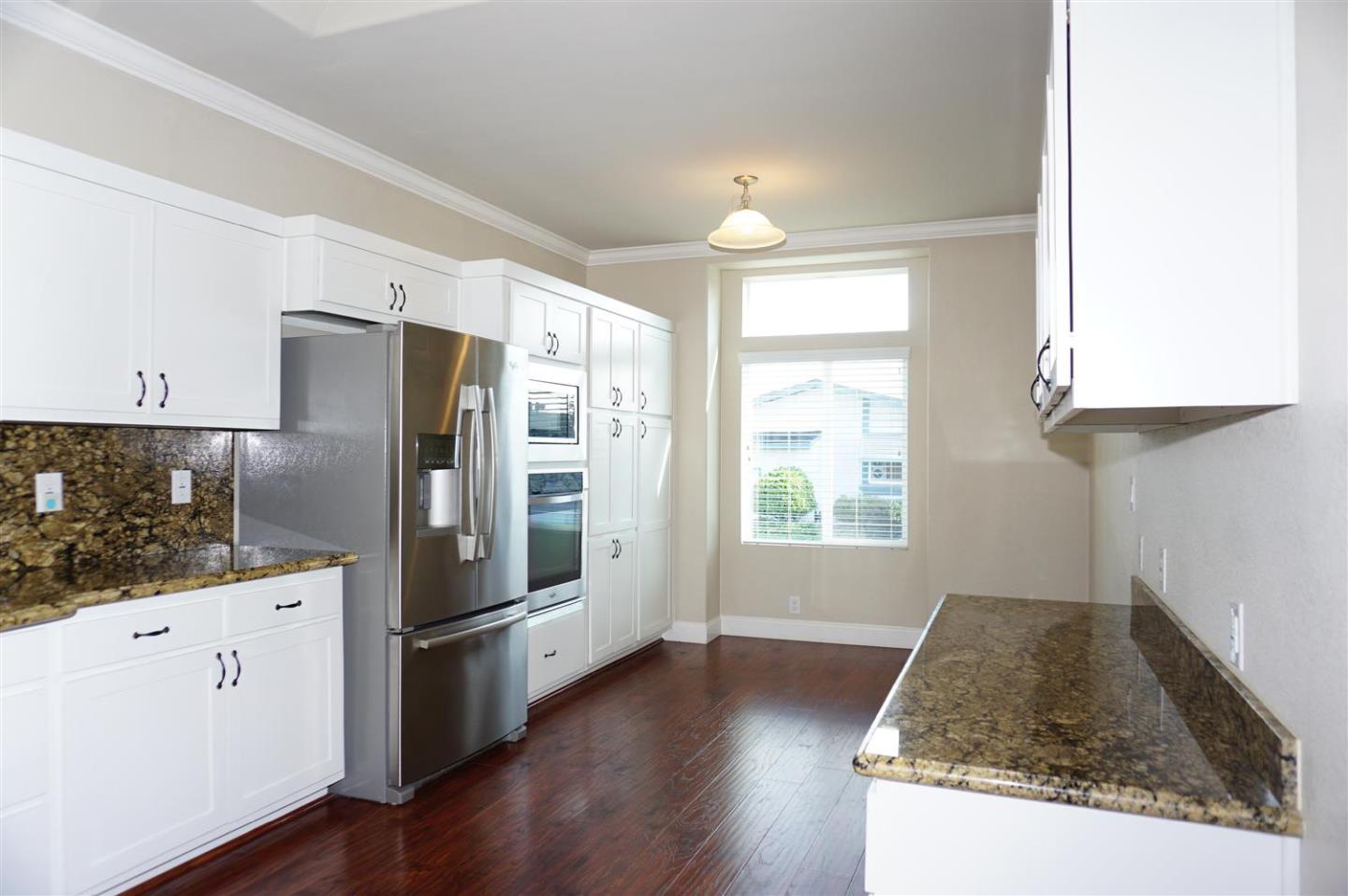 Detail Gallery Image 4 of 19 For 1225 Vienna Dr #937,  Sunnyvale,  CA 94089 - 3 Beds | 2 Baths