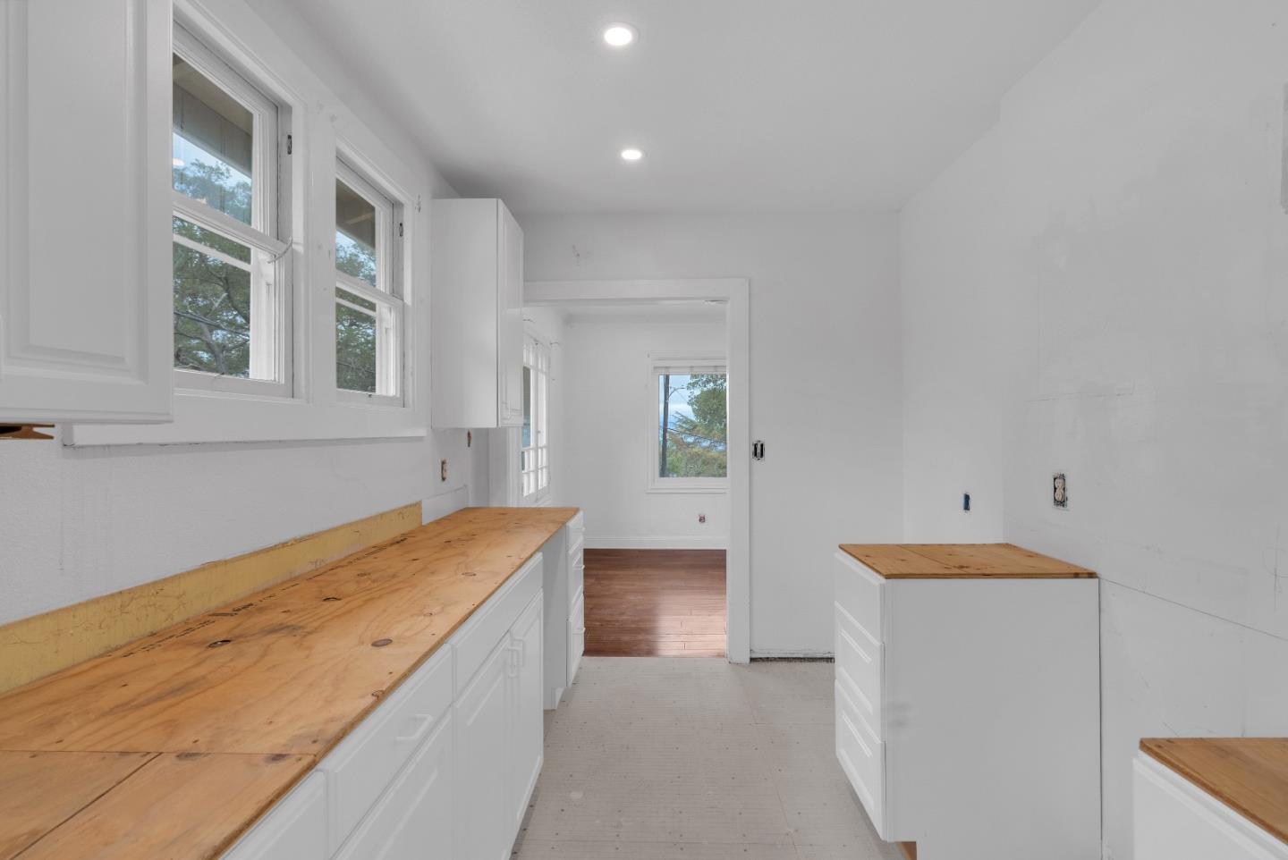 Detail Gallery Image 22 of 63 For 19000 Overlook Rd, Los Gatos,  CA 95030 - 2 Beds | 1 Baths