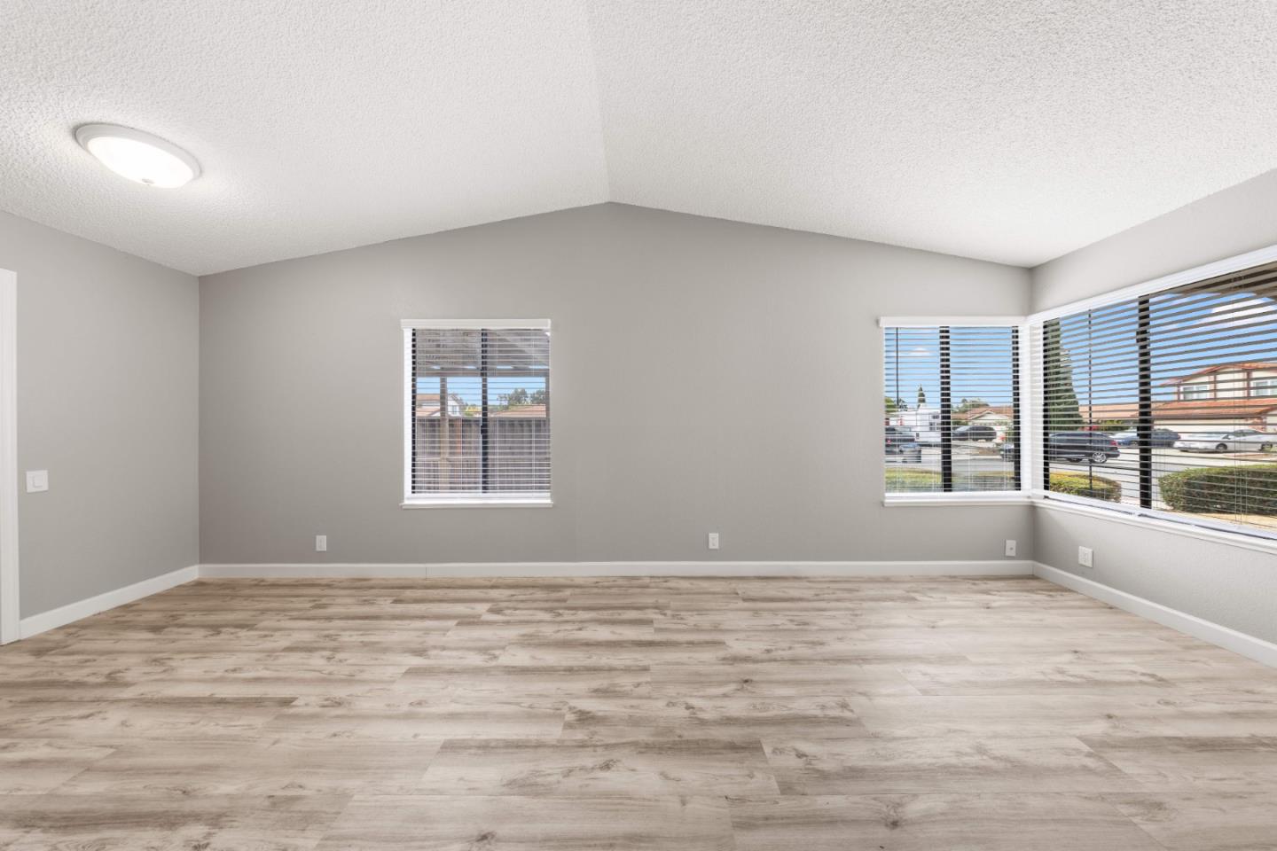 Detail Gallery Image 10 of 30 For 2886 Damico Dr, San Jose,  CA 95148 - 3 Beds | 2 Baths