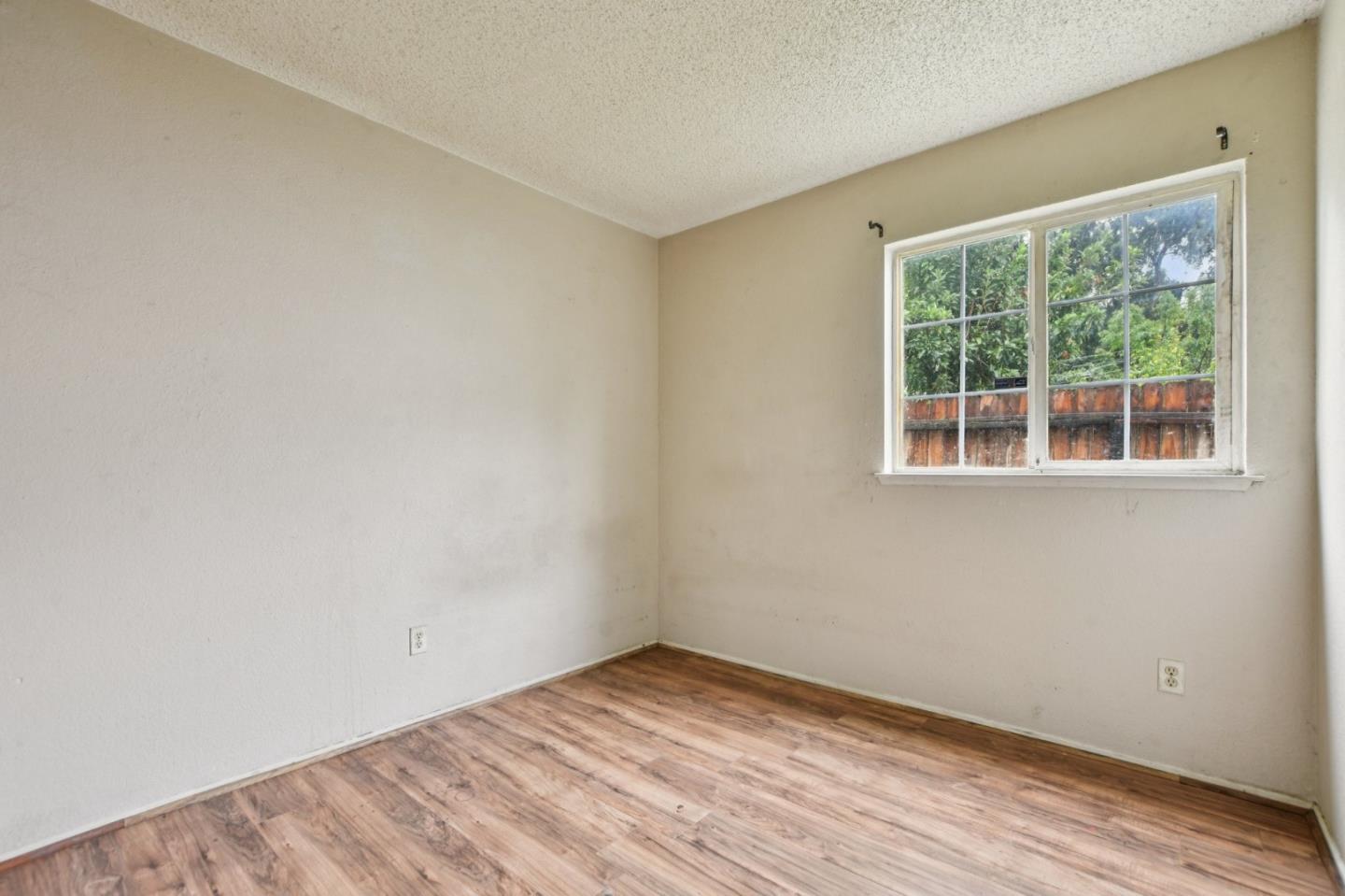 Detail Gallery Image 11 of 21 For 4832 Don Julio Blvd, Sacramento,  CA 95842 - 4 Beds | 2 Baths