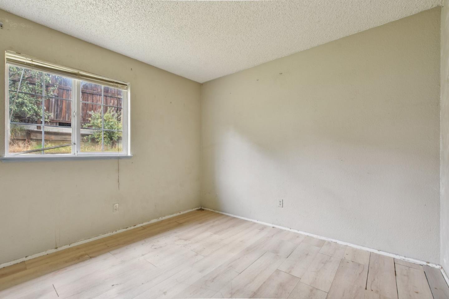 Detail Gallery Image 13 of 21 For 4832 Don Julio Blvd, Sacramento,  CA 95842 - 4 Beds | 2 Baths