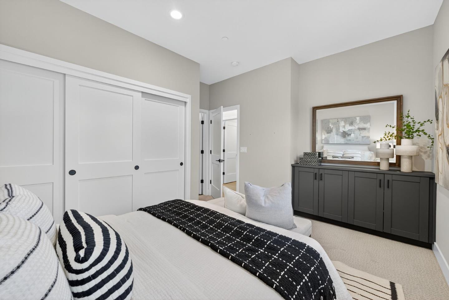 Detail Gallery Image 24 of 44 For 224 Carroll St #4,  Sunnyvale,  CA 94086 - 3 Beds | 2/1 Baths