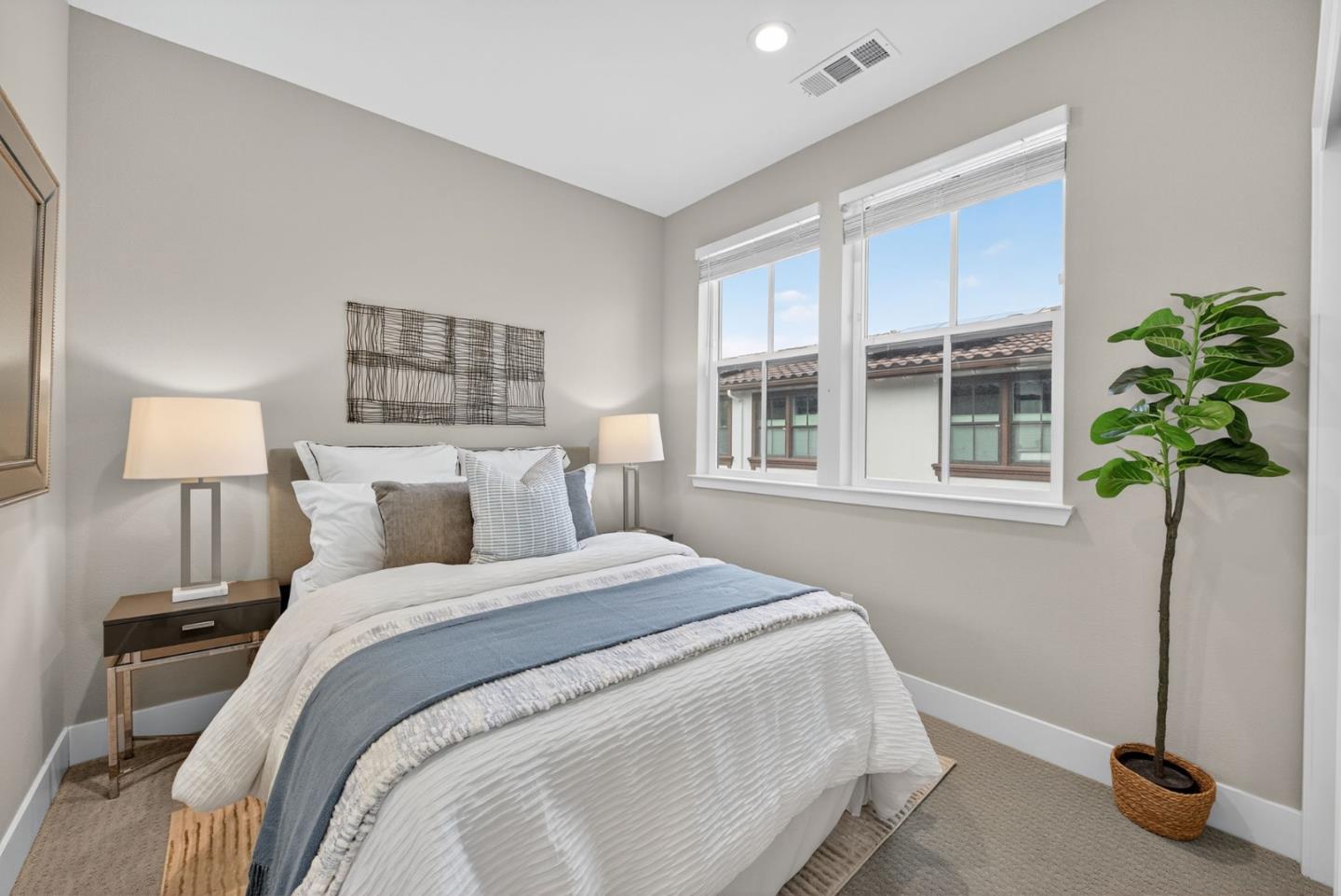 Detail Gallery Image 28 of 44 For 224 Carroll St #4,  Sunnyvale,  CA 94086 - 3 Beds | 2/1 Baths
