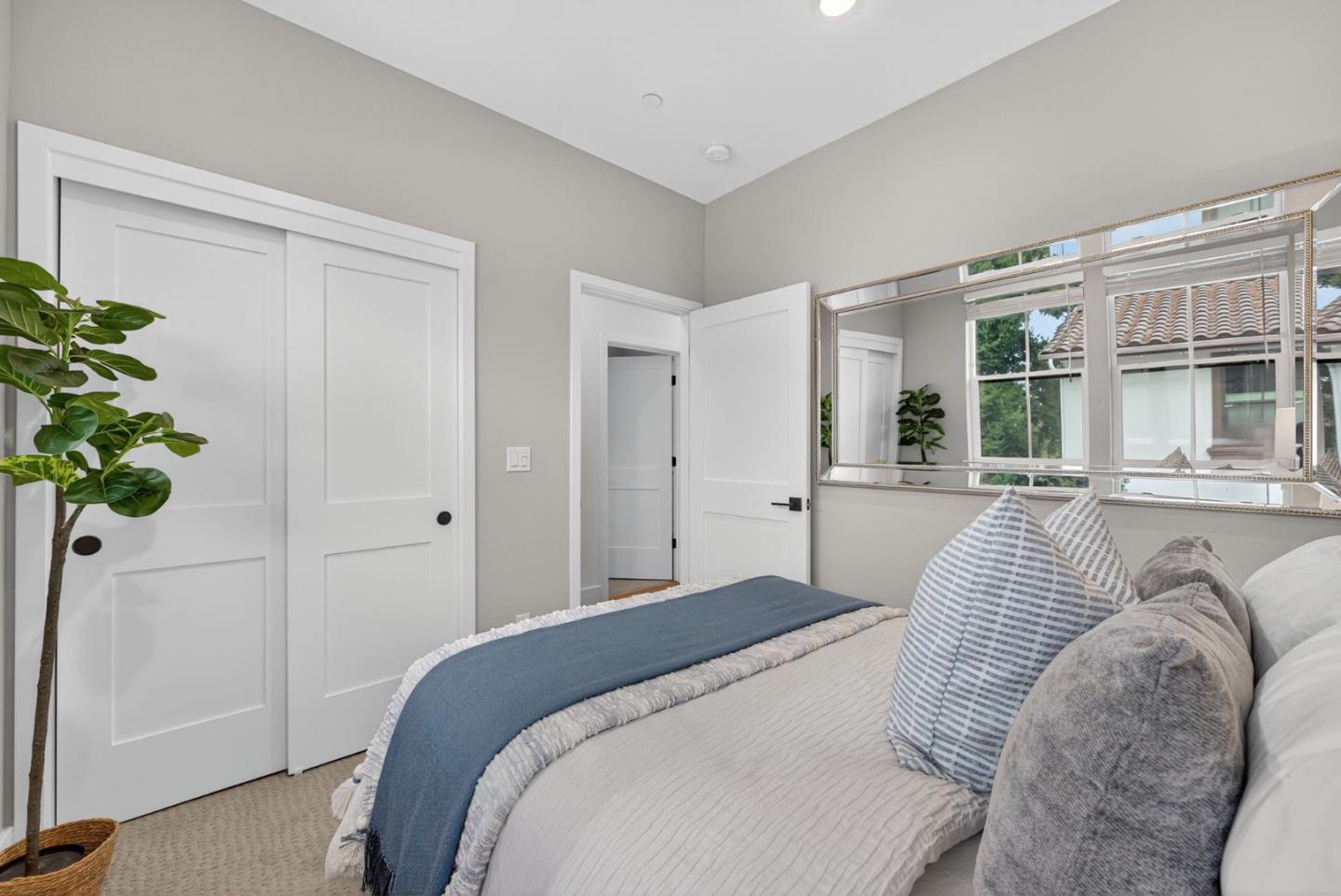 Detail Gallery Image 29 of 44 For 224 Carroll St #4,  Sunnyvale,  CA 94086 - 3 Beds | 2/1 Baths