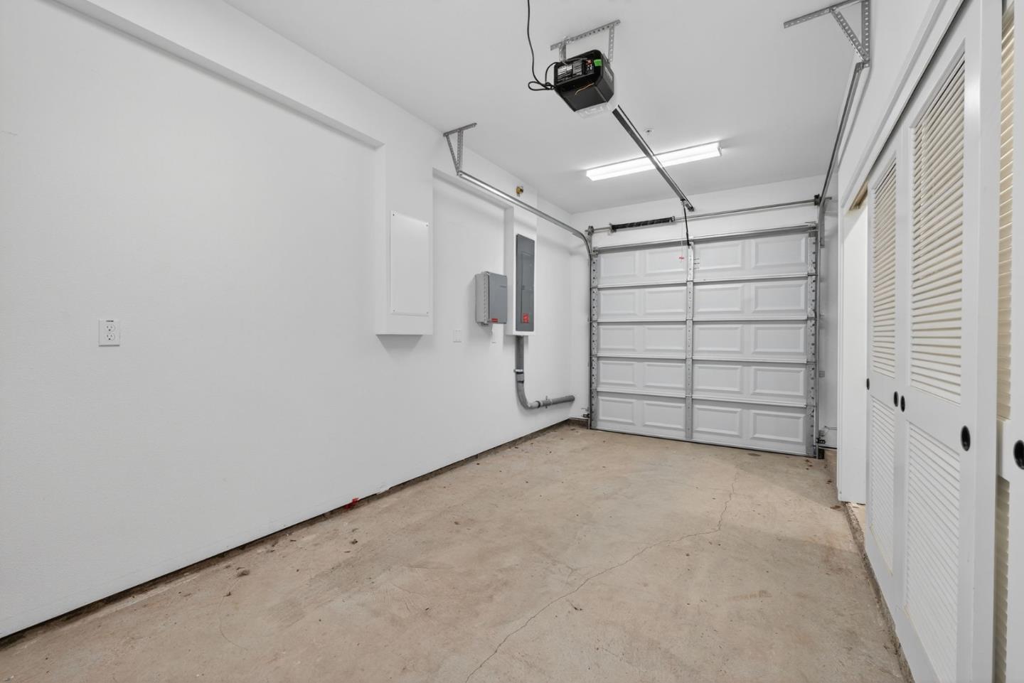 Detail Gallery Image 40 of 44 For 224 Carroll St #4,  Sunnyvale,  CA 94086 - 3 Beds | 2/1 Baths