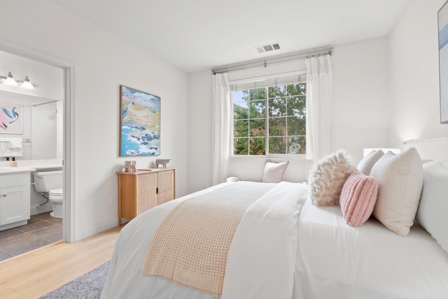 Detail Gallery Image 34 of 48 For 4464 Laird Cir, Santa Clara,  CA 95054 - 3 Beds | 3 Baths