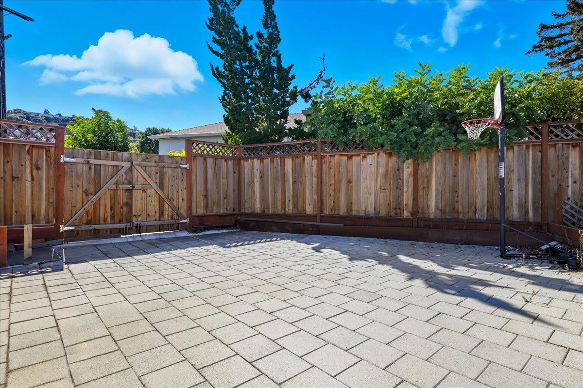 Detail Gallery Image 56 of 71 For 18 Culver Ct, San Mateo,  CA 94403 - 2 Beds | 1 Baths