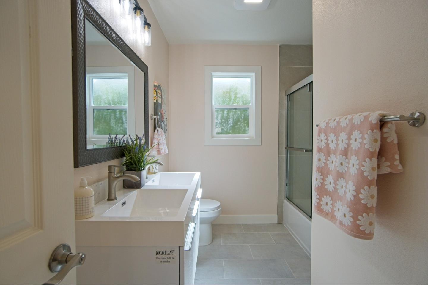 Detail Gallery Image 13 of 32 For 207 N Claremont Ave, San Jose,  CA 95127 - 3 Beds | 2 Baths