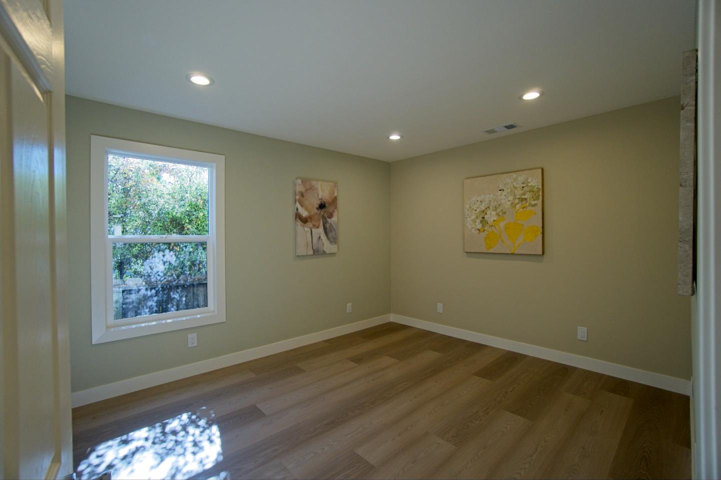 Detail Gallery Image 16 of 32 For 207 N Claremont Ave, San Jose,  CA 95127 - 3 Beds | 2 Baths