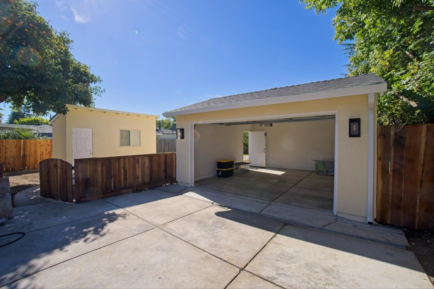 Detail Gallery Image 27 of 32 For 207 N Claremont Ave, San Jose,  CA 95127 - 3 Beds | 2 Baths