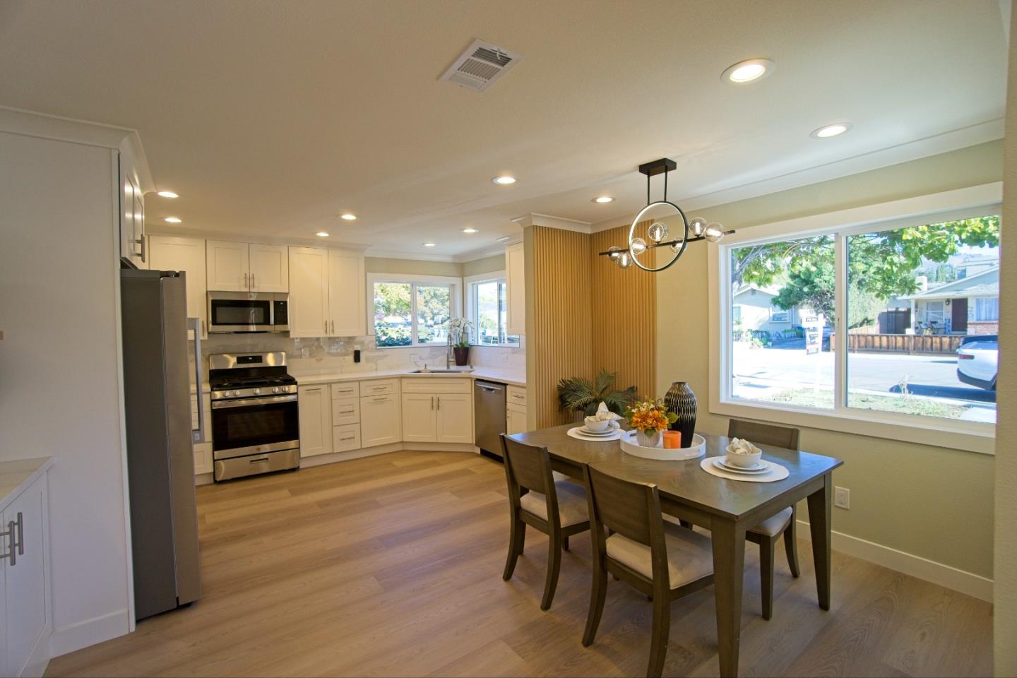 Detail Gallery Image 6 of 32 For 207 N Claremont Ave, San Jose,  CA 95127 - 3 Beds | 2 Baths