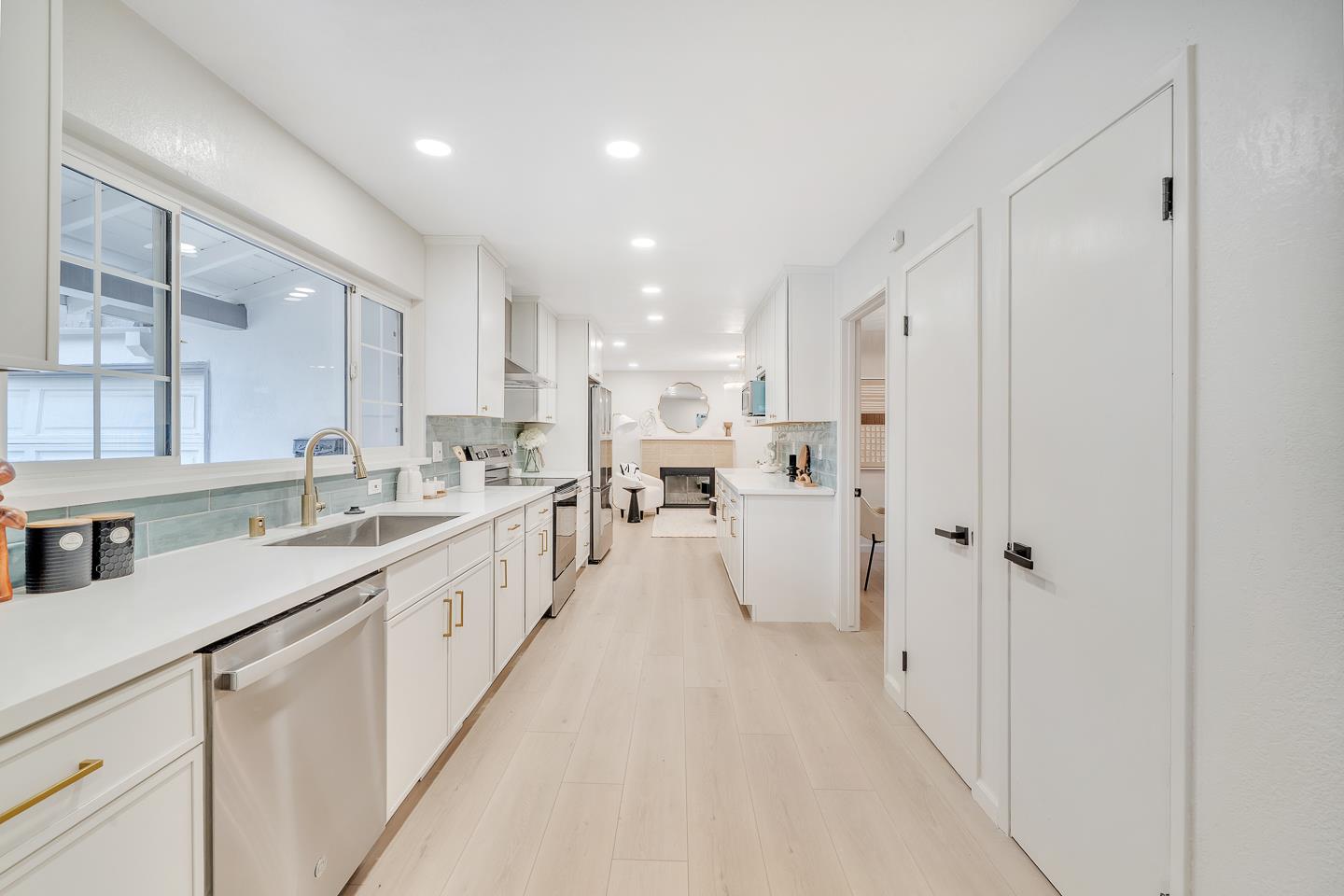 Detail Gallery Image 11 of 32 For 1224 Bedford St, Fremont,  CA 94539 - 3 Beds | 2 Baths