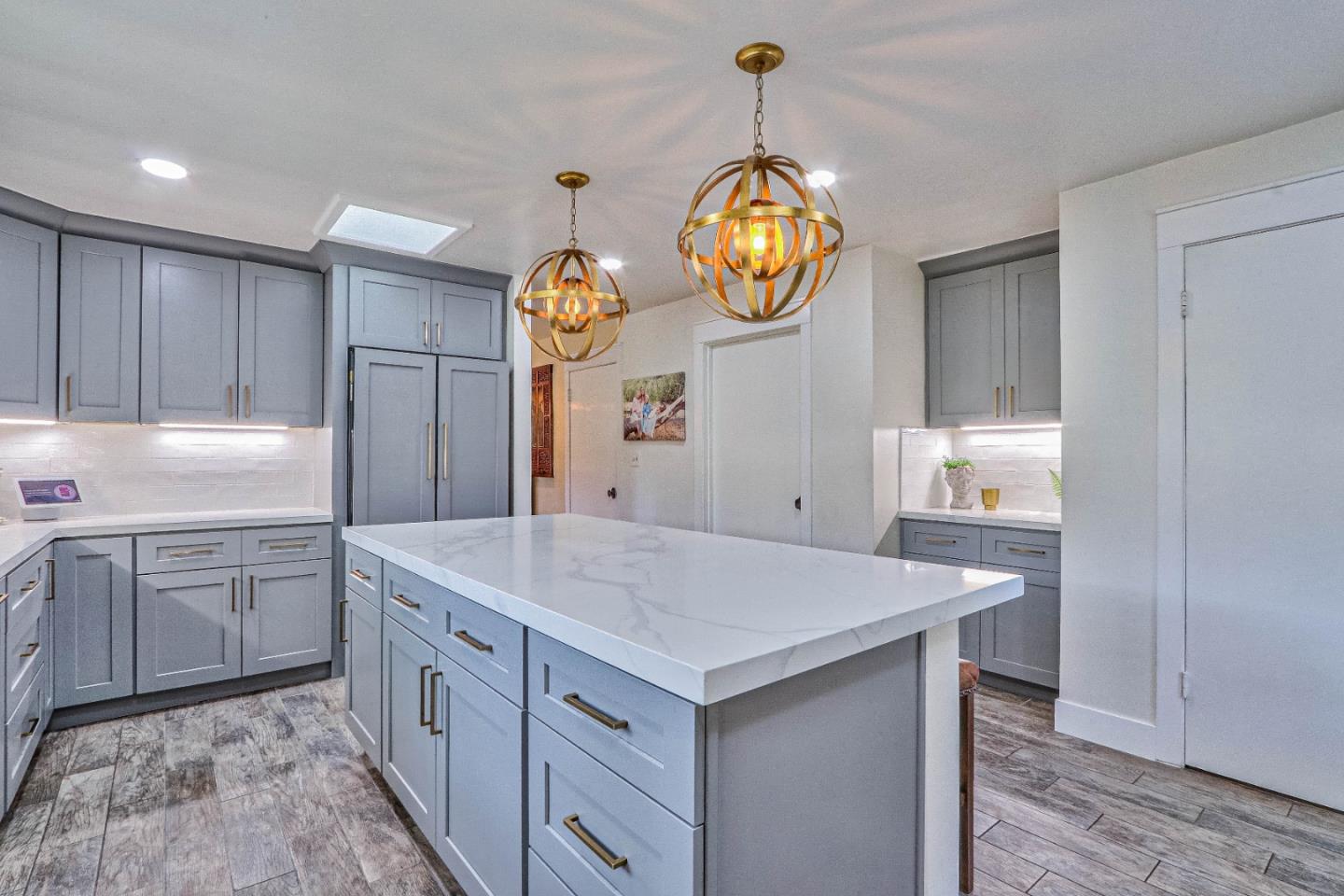 Detail Gallery Image 12 of 27 For 180 San Benancio Rd, Salinas,  CA 93908 - 4 Beds | 3 Baths