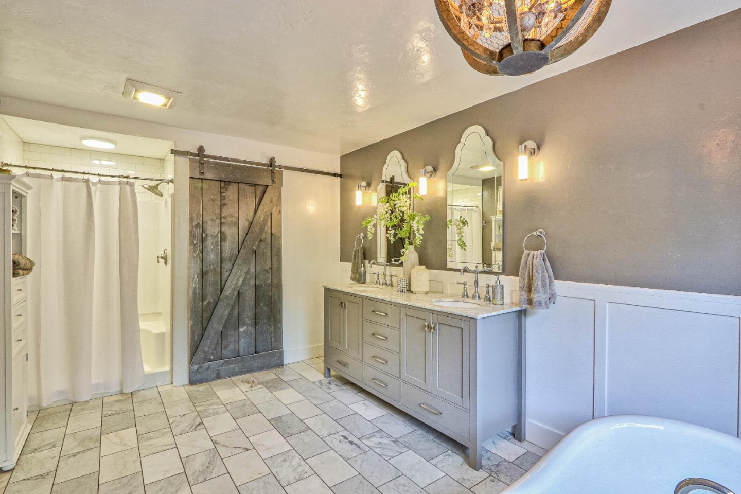 Detail Gallery Image 17 of 27 For 180 San Benancio Rd, Salinas,  CA 93908 - 4 Beds | 3 Baths