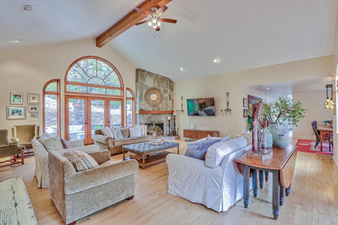 Detail Gallery Image 6 of 27 For 180 San Benancio Rd, Salinas,  CA 93908 - 4 Beds | 3 Baths