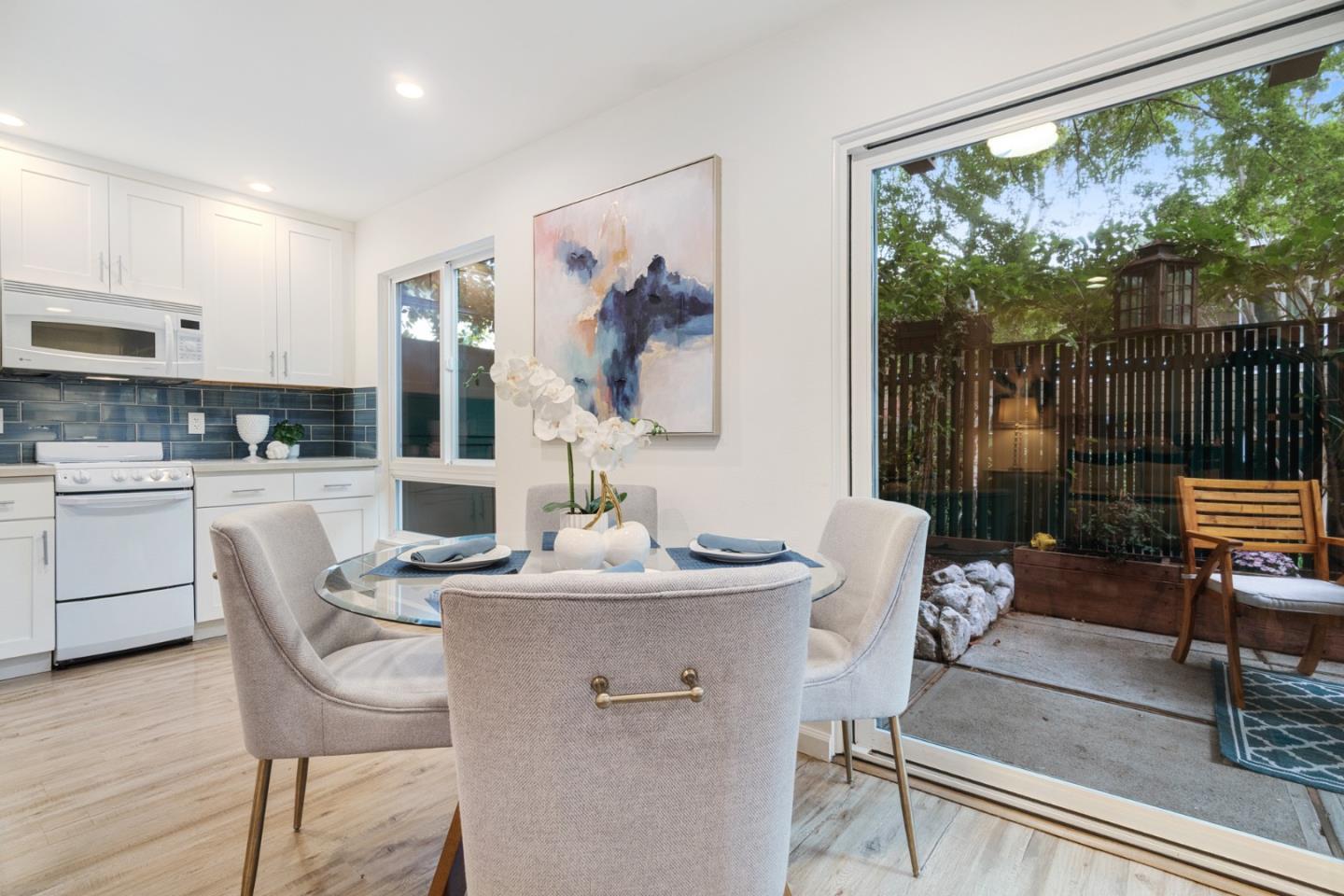 Detail Gallery Image 4 of 24 For 819 N Humboldt St #102,  San Mateo,  CA 94401 - 0 Beds | 1 Baths