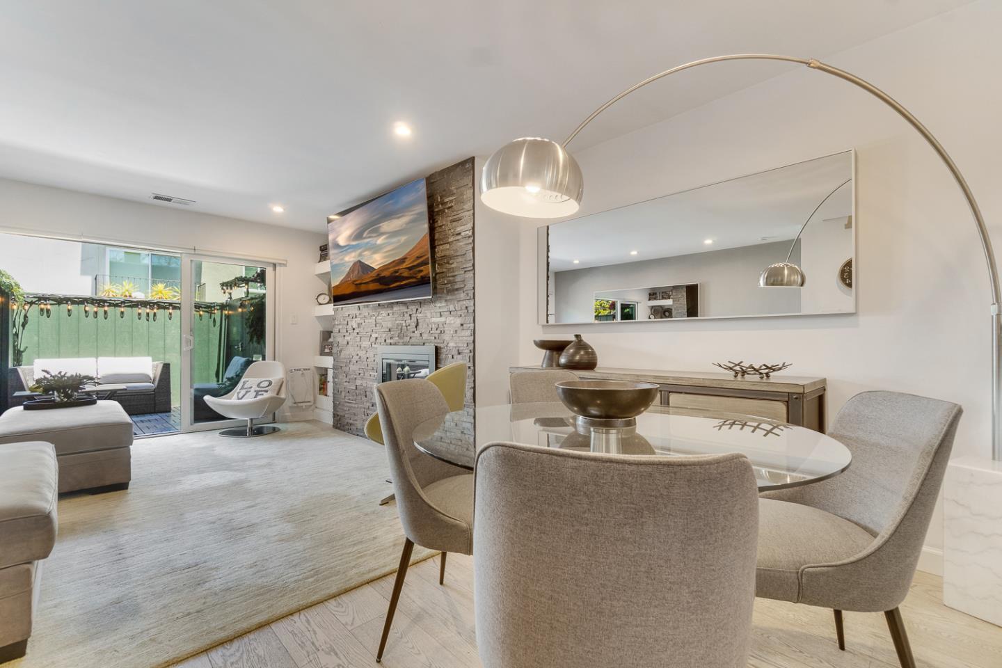 Detail Gallery Image 5 of 29 For 808 N Delaware St, San Mateo,  CA 94401 - 2 Beds | 1/1 Baths