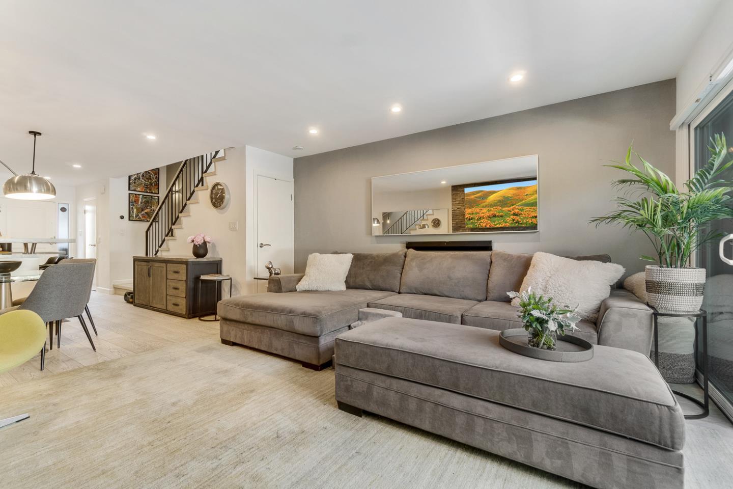 Detail Gallery Image 8 of 29 For 808 N Delaware St, San Mateo,  CA 94401 - 2 Beds | 1/1 Baths