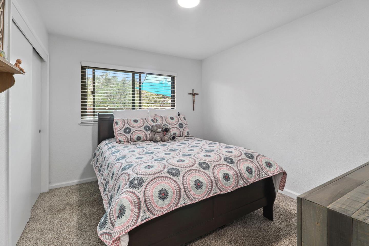 Detail Gallery Image 15 of 22 For 841 Calais Dr, Hollister,  CA 95023 - 4 Beds | 2/1 Baths