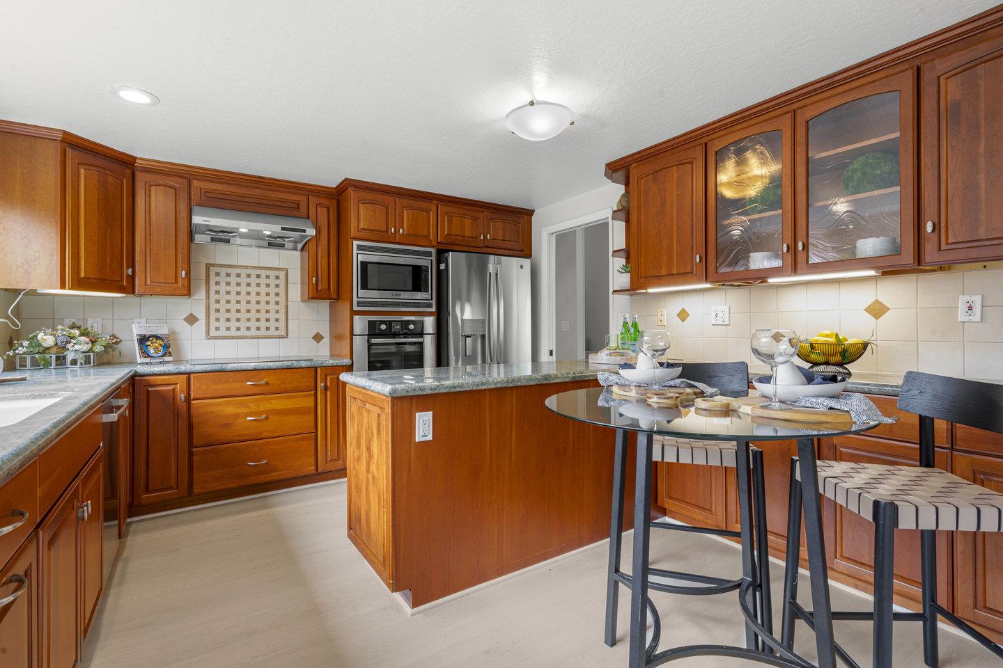 Detail Gallery Image 7 of 42 For 667 Sandy Hook Ct, Foster City,  CA 94404 - 4 Beds | 3 Baths