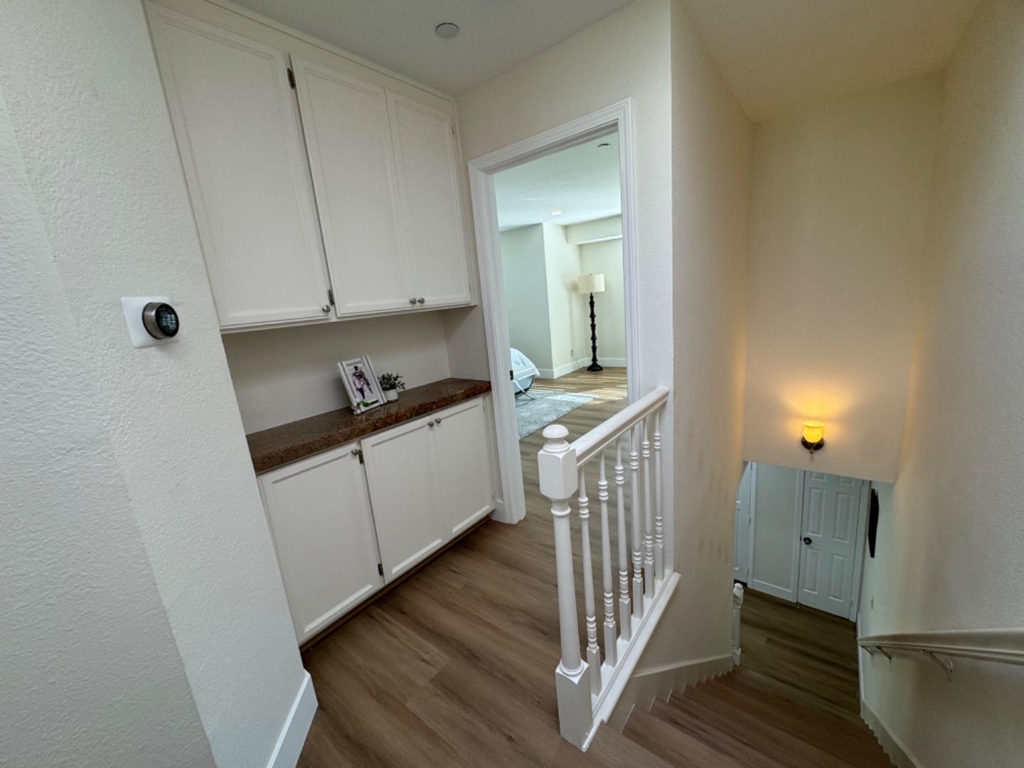 Detail Gallery Image 13 of 34 For 963 La Mesa Ter #H,  Sunnyvale,  CA 94086 - 3 Beds | 3 Baths