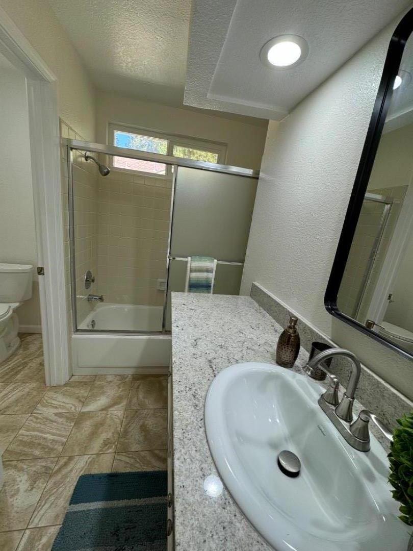 Detail Gallery Image 24 of 34 For 963 La Mesa Ter #H,  Sunnyvale,  CA 94086 - 3 Beds | 3 Baths