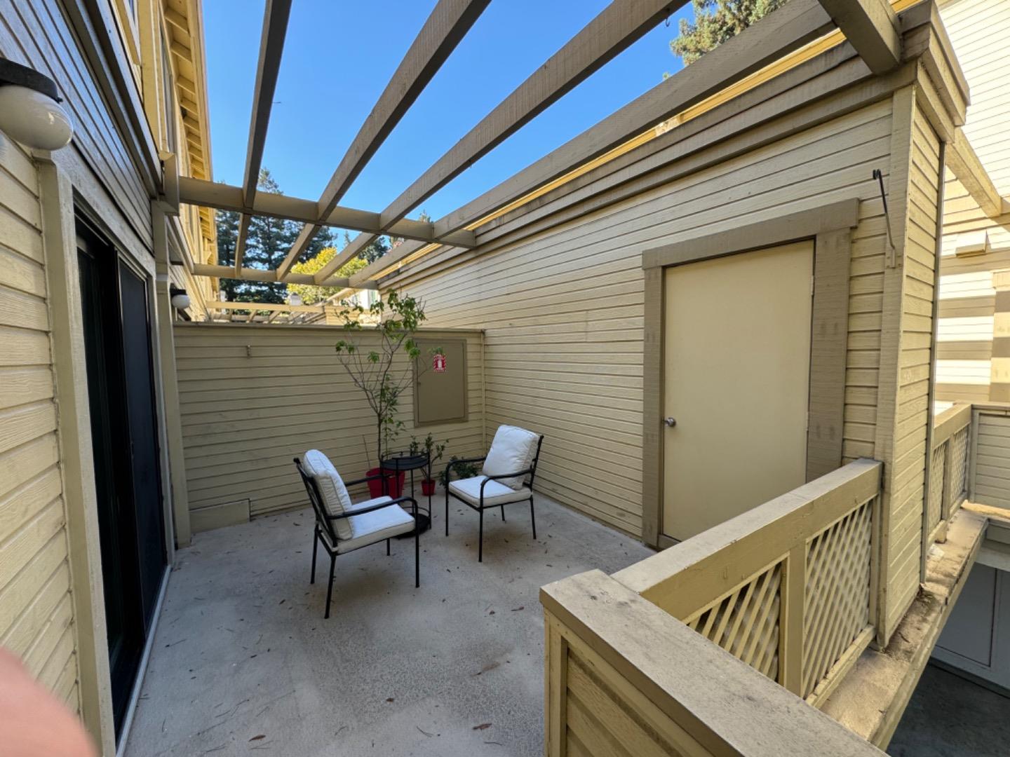 Detail Gallery Image 28 of 34 For 963 La Mesa Ter #H,  Sunnyvale,  CA 94086 - 3 Beds | 3 Baths