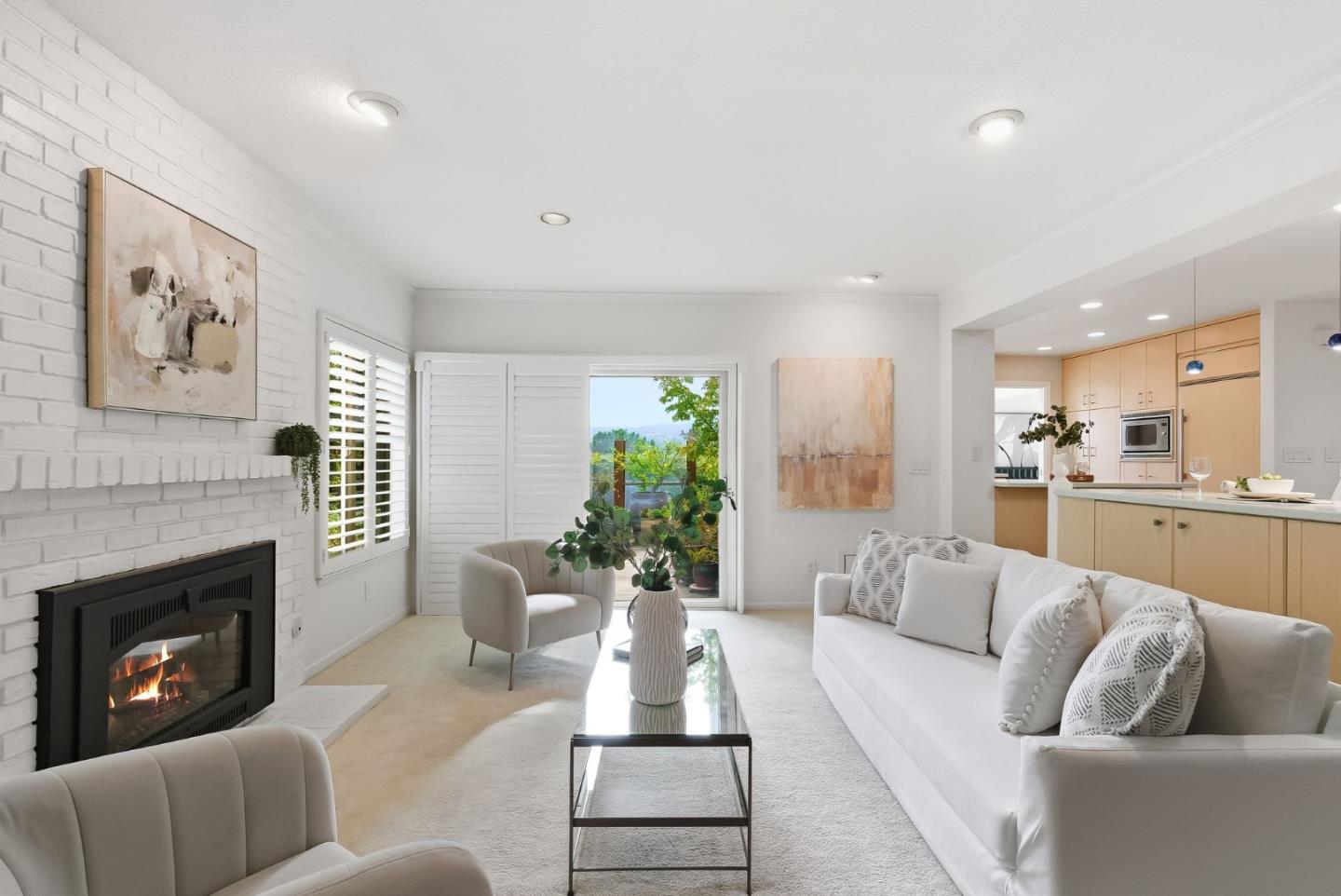 Detail Gallery Image 15 of 44 For 101 Coventry Ct, San Carlos,  CA 94070 - 4 Beds | 3 Baths