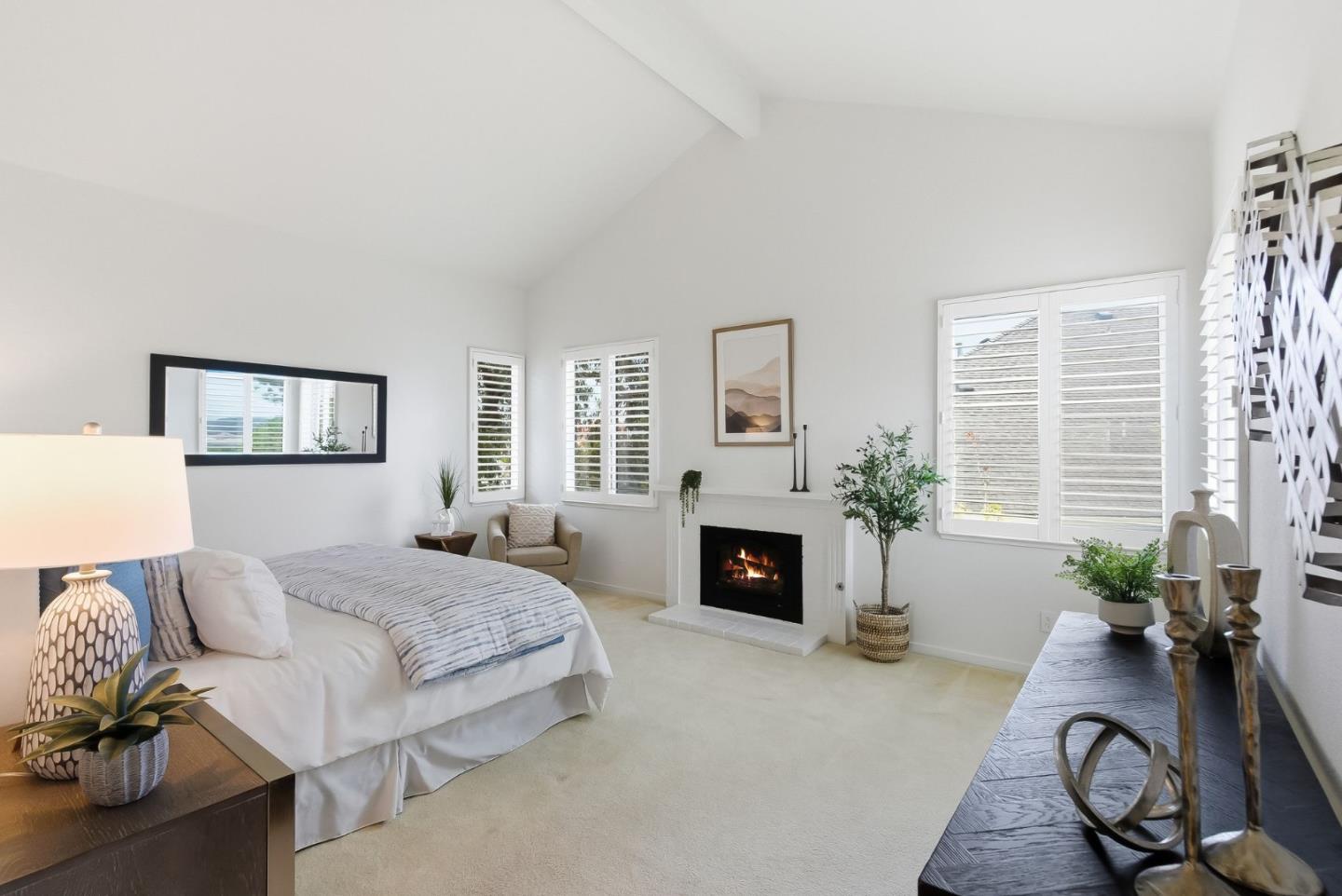 Detail Gallery Image 22 of 44 For 101 Coventry Ct, San Carlos,  CA 94070 - 4 Beds | 3 Baths