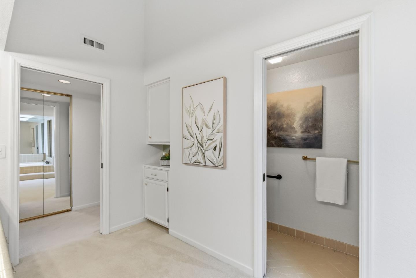 Detail Gallery Image 26 of 44 For 101 Coventry Ct, San Carlos,  CA 94070 - 4 Beds | 3 Baths