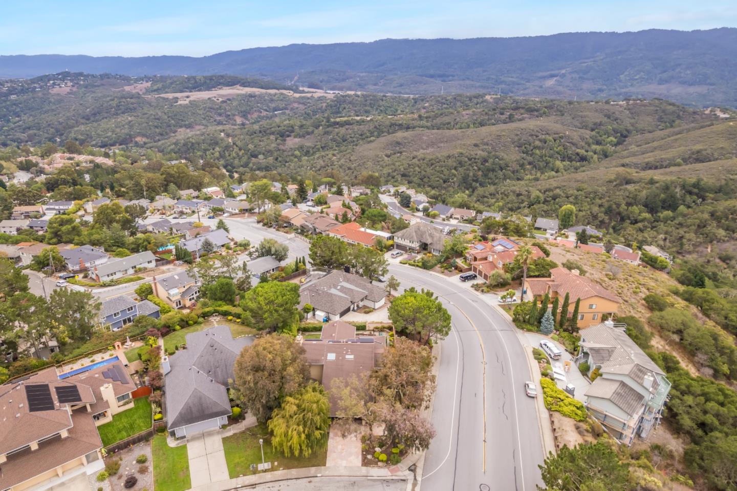 Detail Gallery Image 42 of 44 For 101 Coventry Ct, San Carlos,  CA 94070 - 4 Beds | 3 Baths