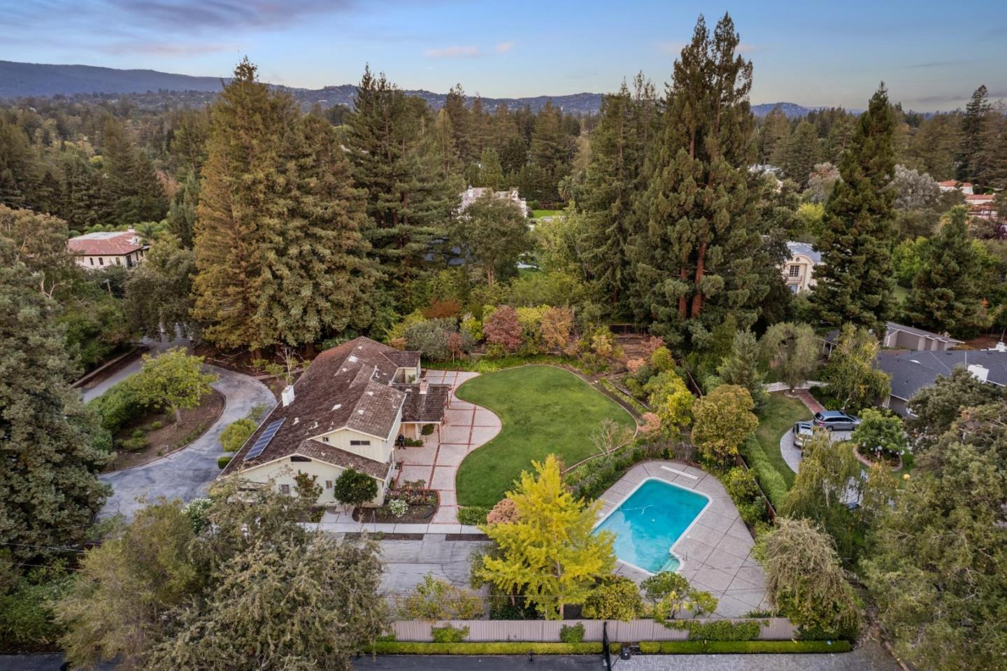 Detail Gallery Image 122 of 139 For 57 Fairview Ave, Atherton,  CA 94027 - 6 Beds | 3/1 Baths