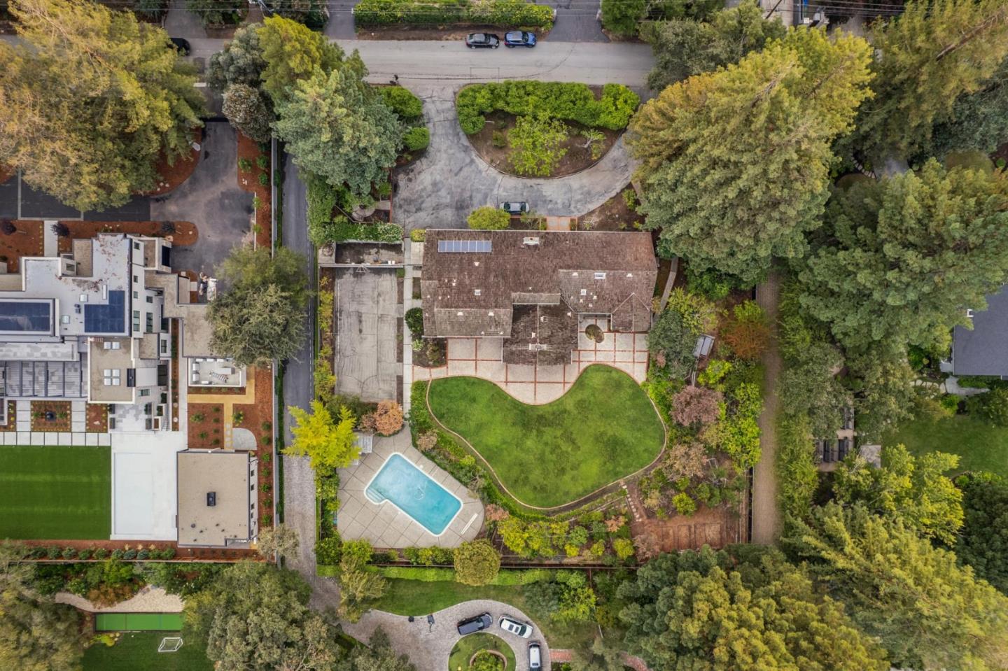 Detail Gallery Image 125 of 139 For 57 Fairview Ave, Atherton,  CA 94027 - 6 Beds | 3/1 Baths